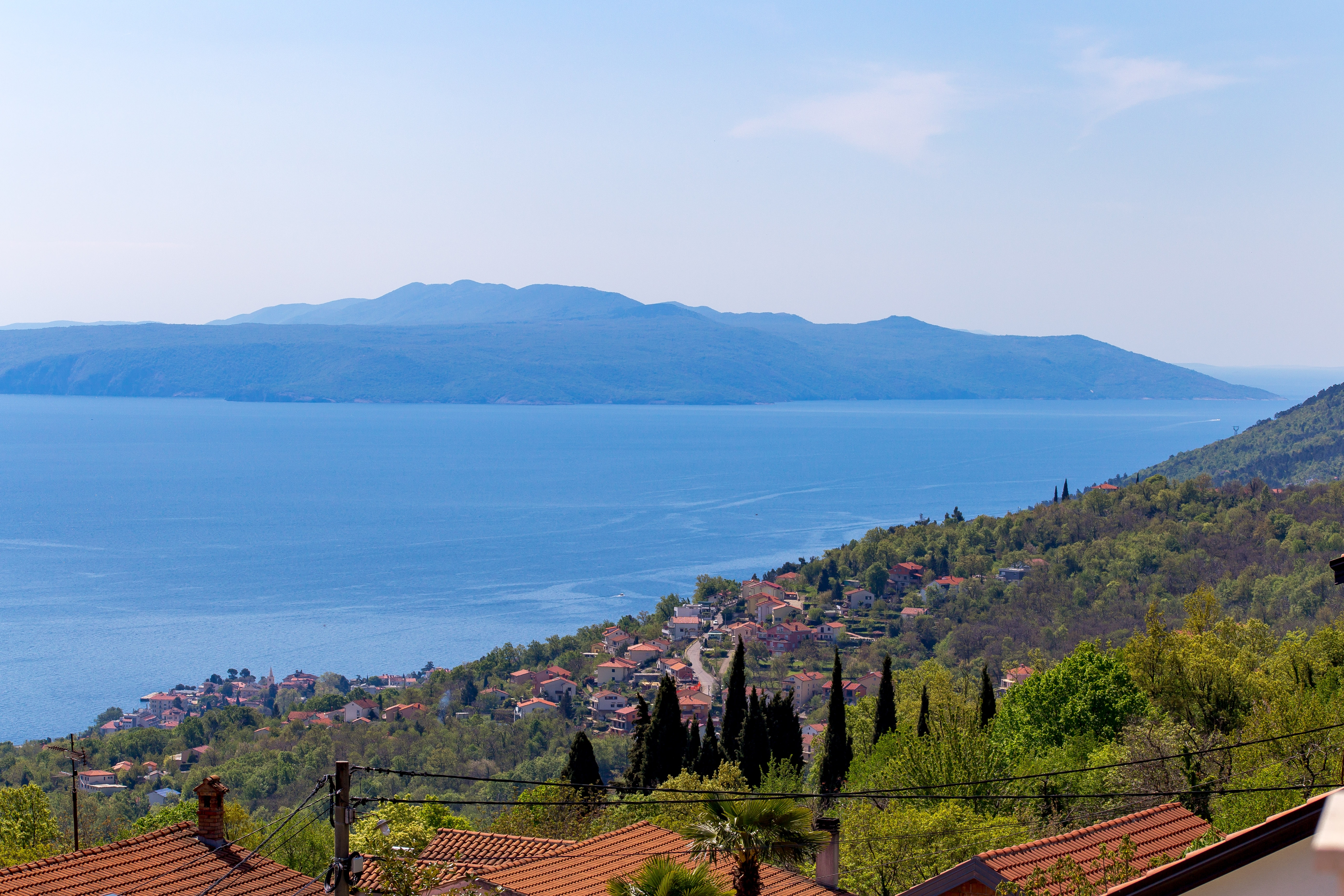Comfortable and spacious house with terrace and sea view Ičići, Opatija  K