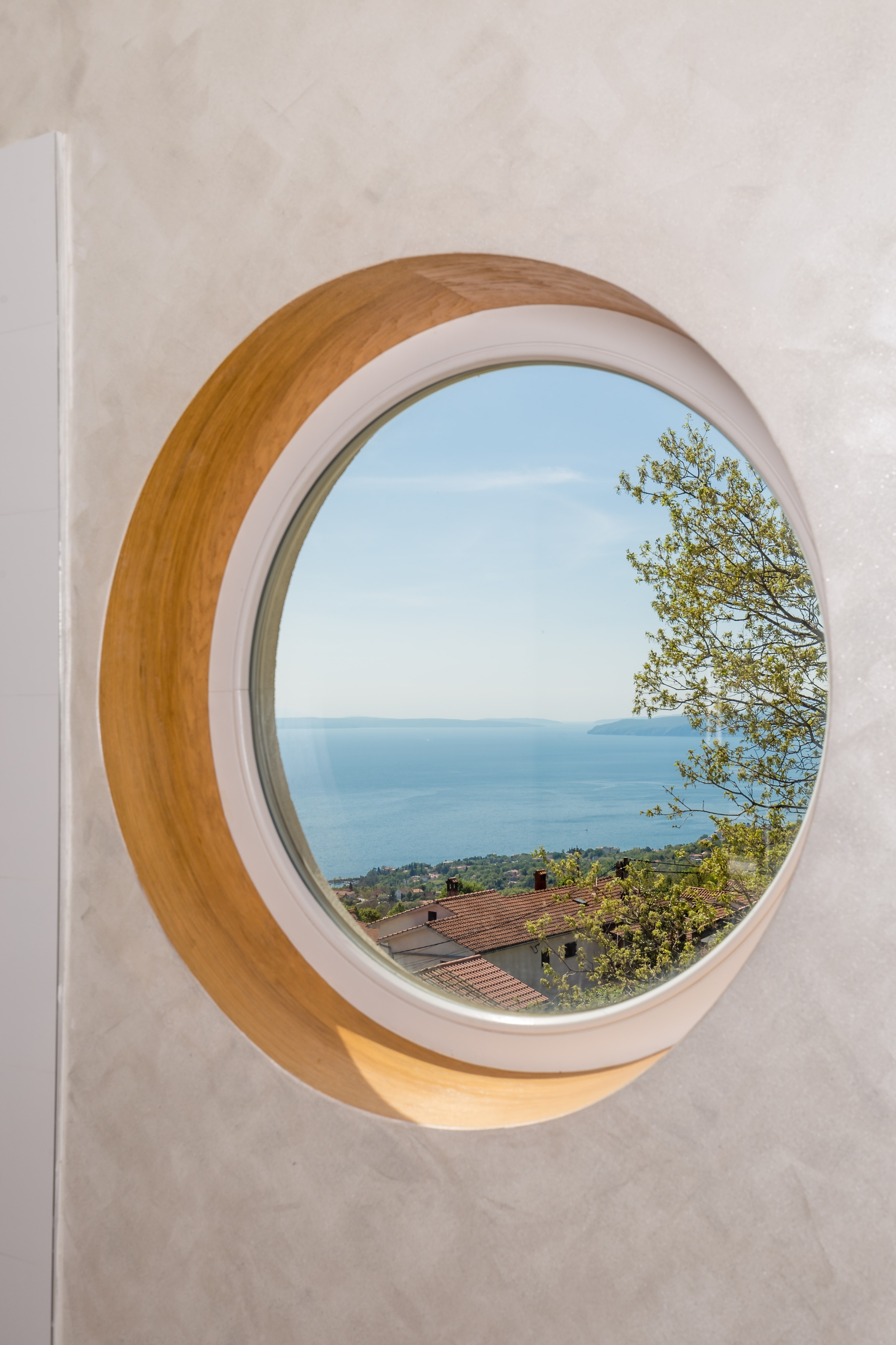 Comfortable and spacious house with terrace and sea view Ičići, Opatija  K