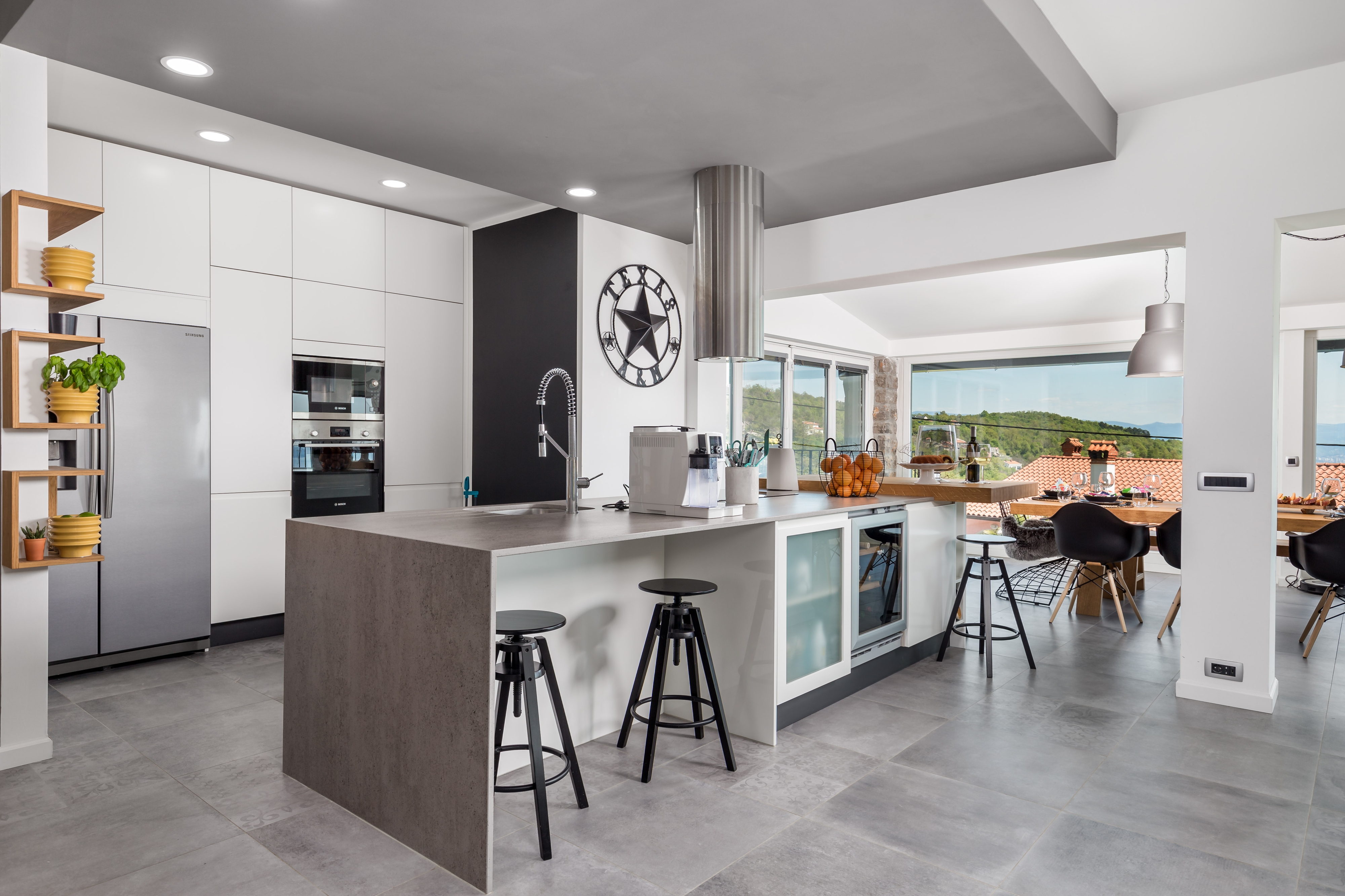 Comfortable and spacious house with terrace and sea view Ičići, Opatija  K