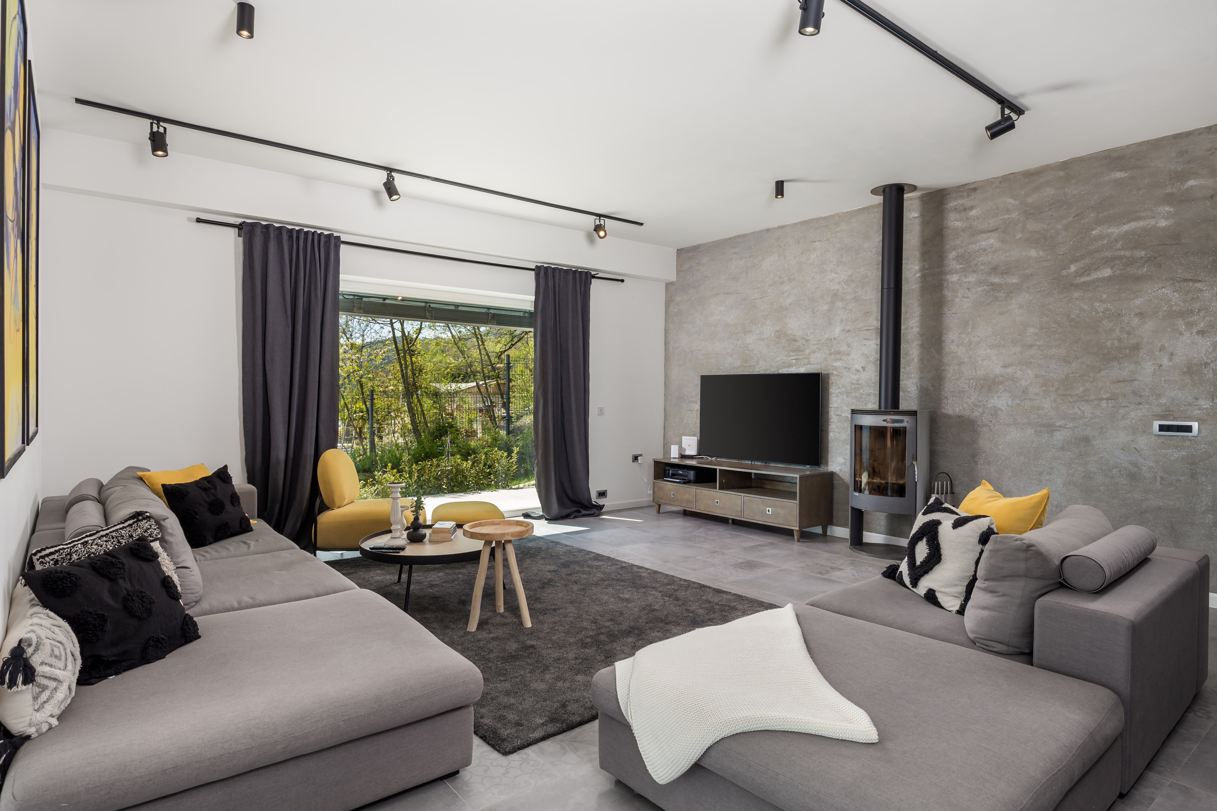 Comfortable and spacious house with terrace and sea view Ičići, Opatija  K