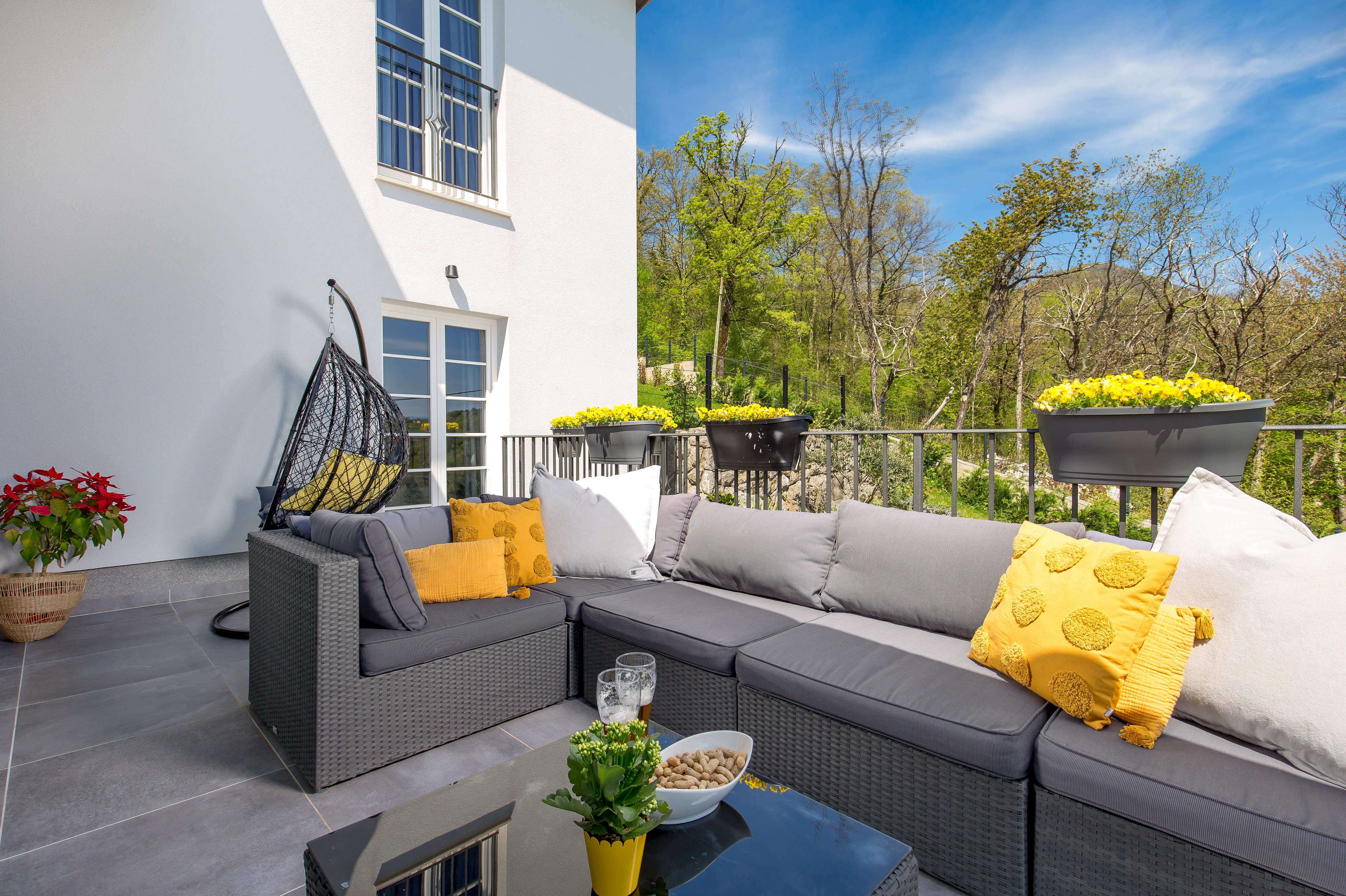 Comfortable and spacious house with terrace and sea view Ičići, Opatija  K