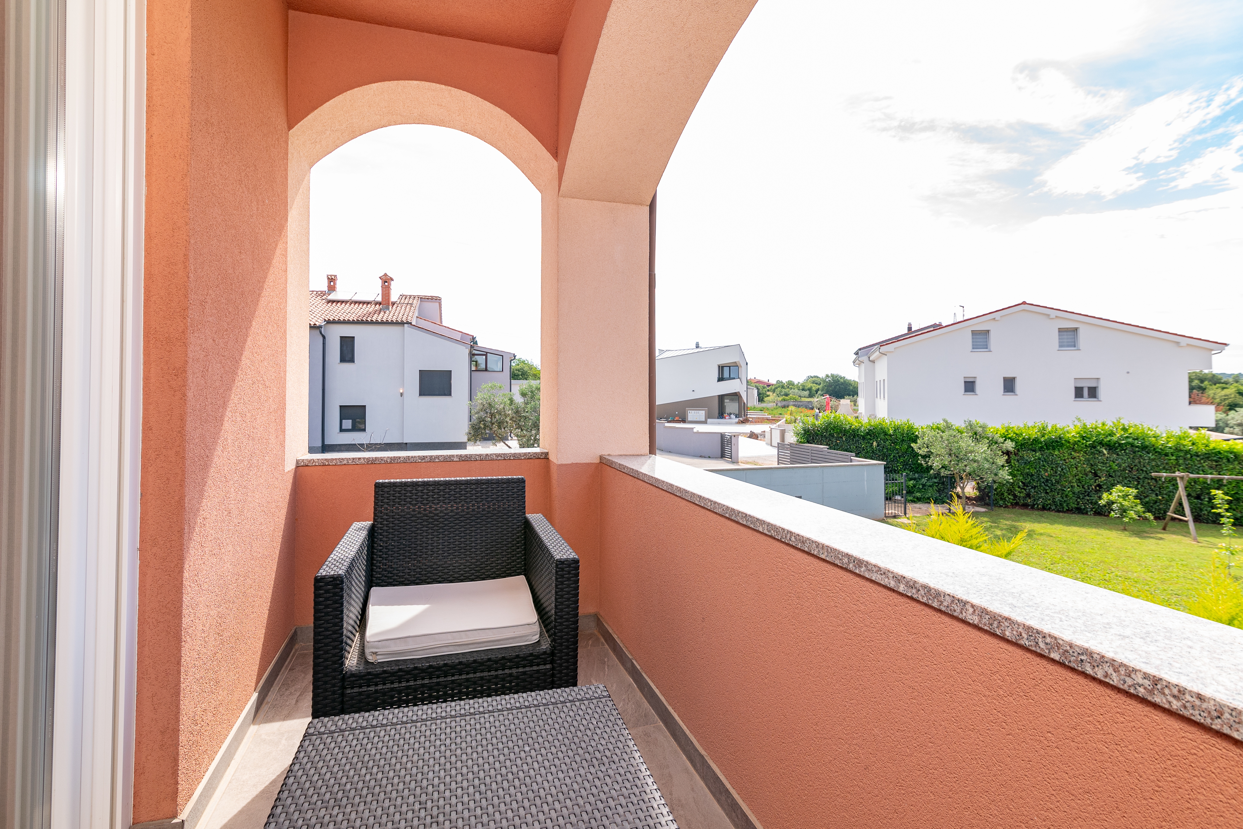 Three bedroom apartment with terrace Pula  A-a
