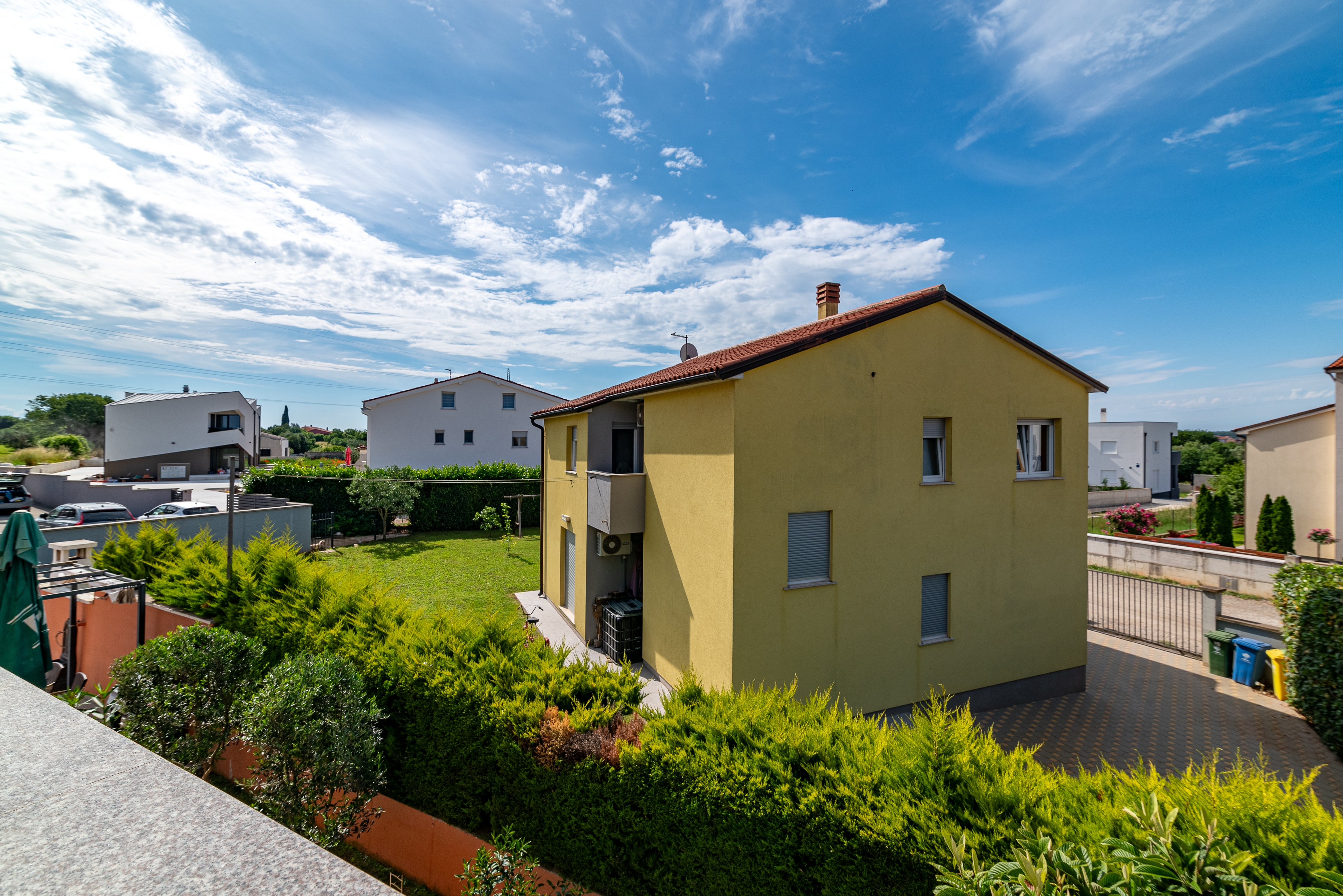 Three bedroom apartment with terrace Pula  A-a