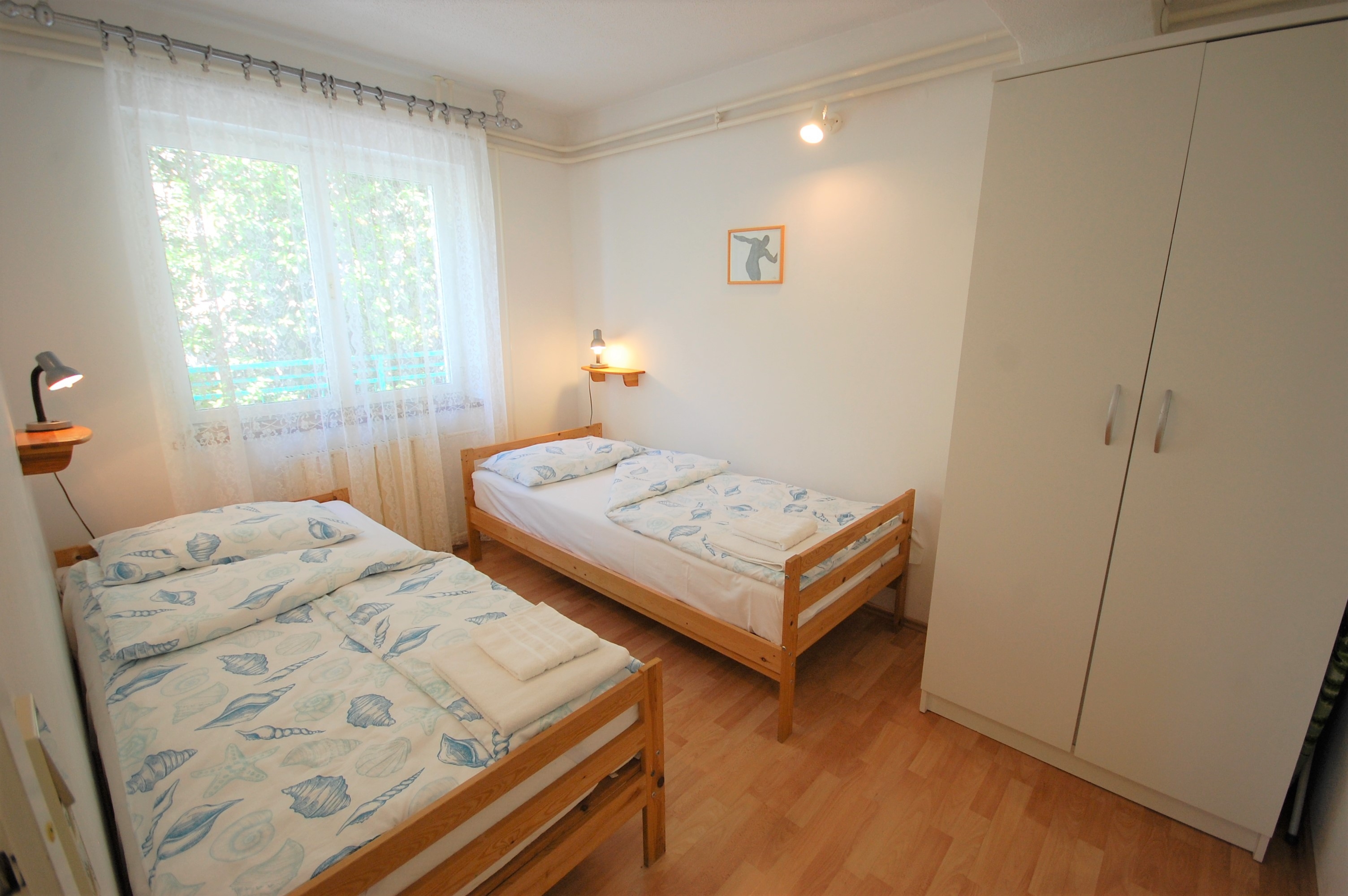 Two bedroom apartment with terrace Njivice, Krk  A-a