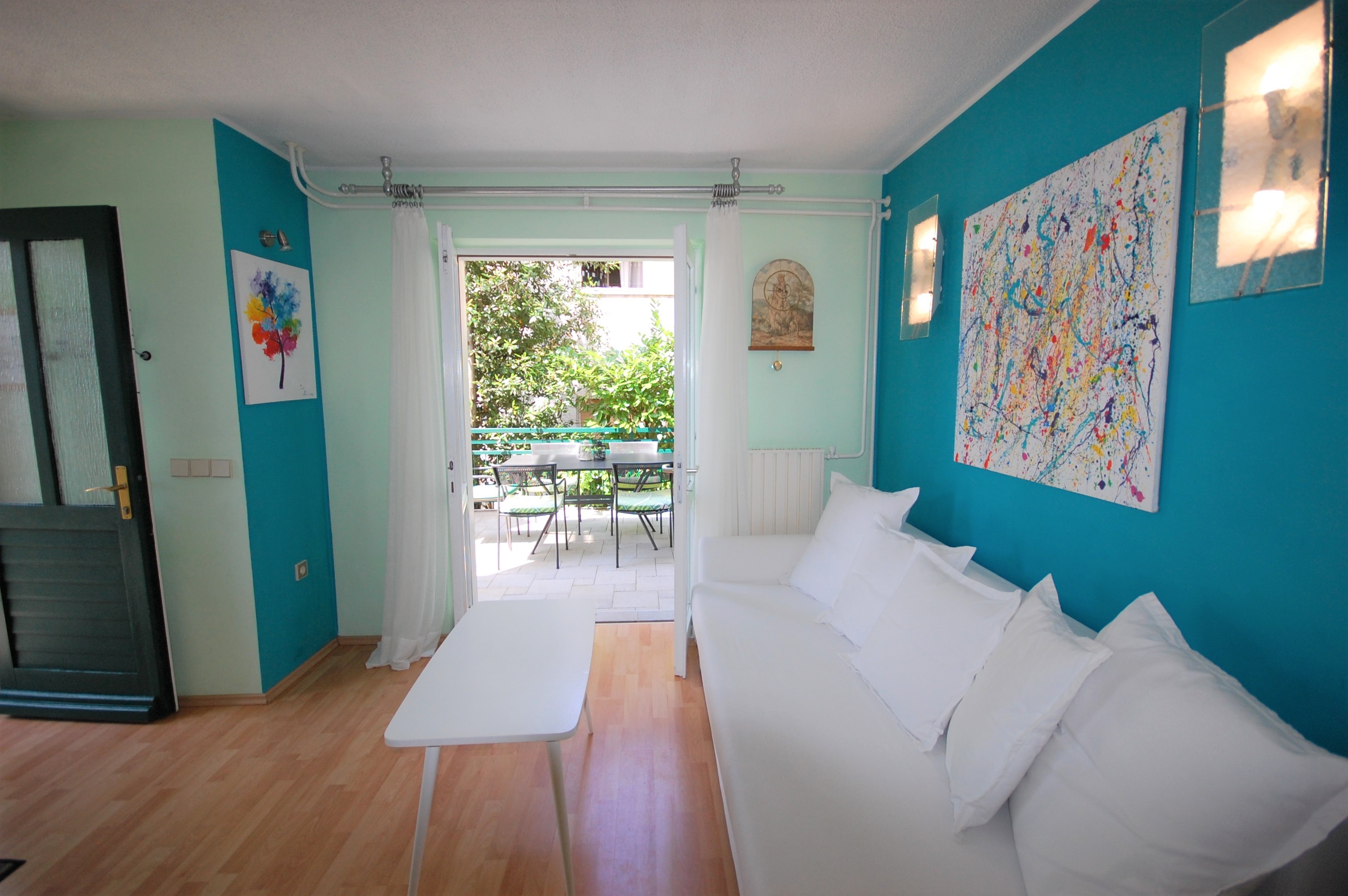 Two bedroom apartment with terrace Njivice, Krk  A-a