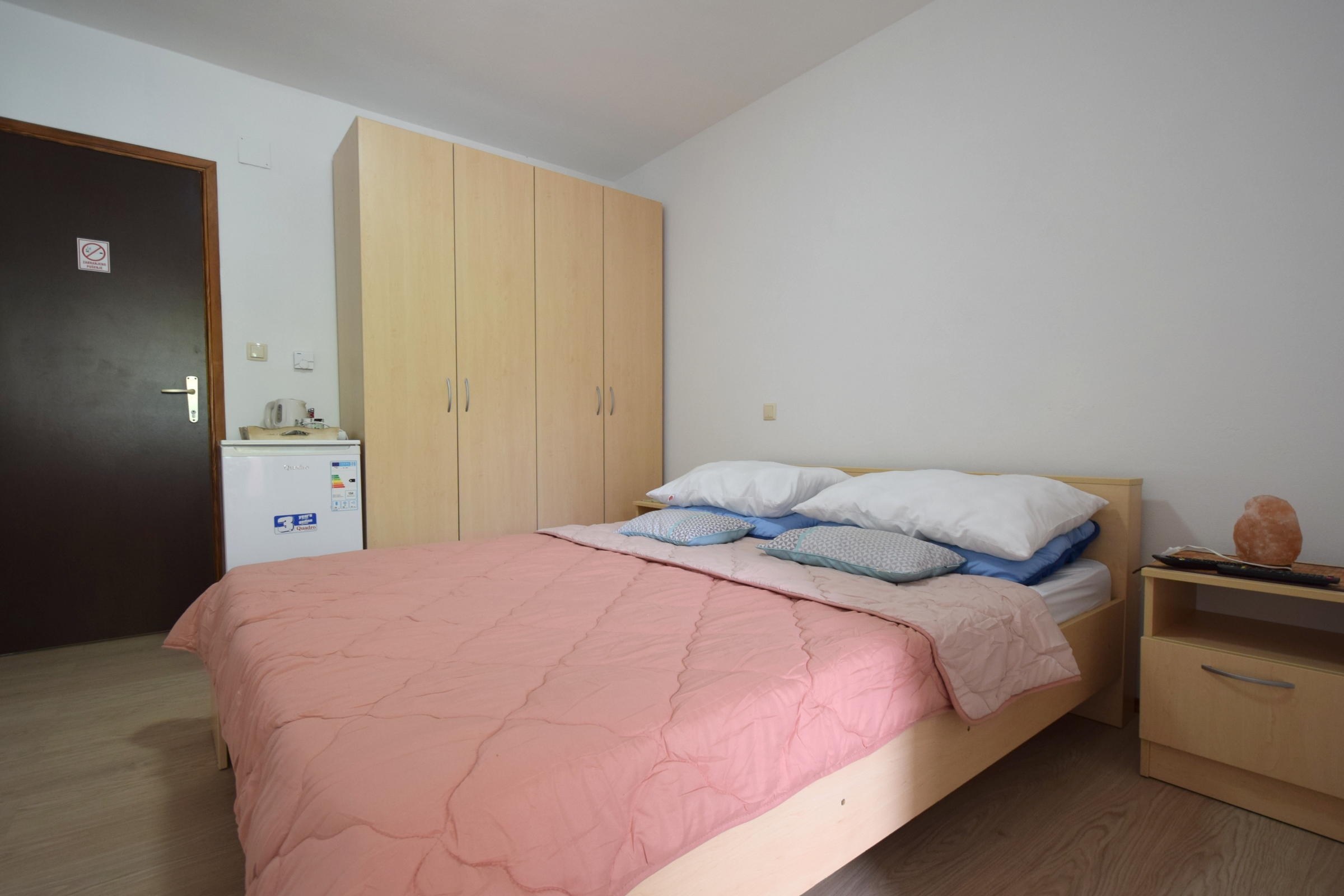 Room with balcony Rasopasno, Krk (S-21325-b)