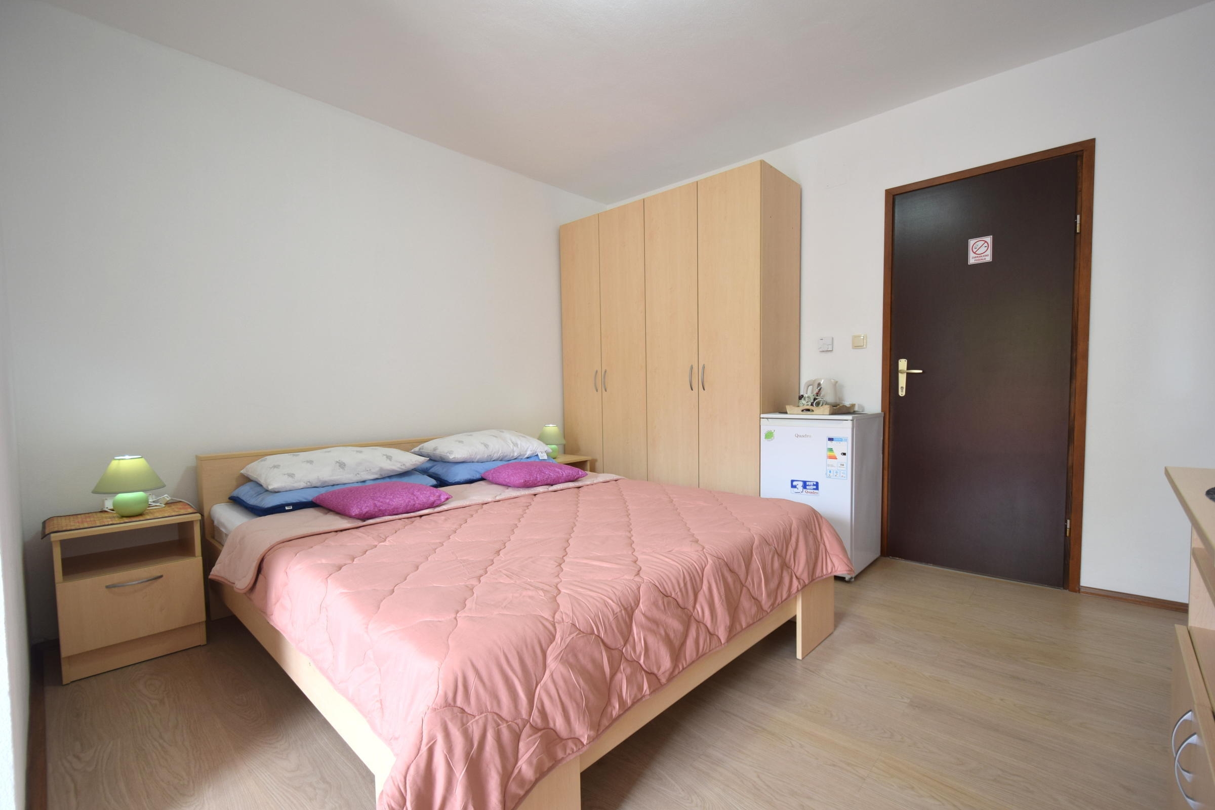 Room with balcony Rasopasno, Krk (S-21325-c) Room with balcony Rasopasno, Krk (S-21325-c)