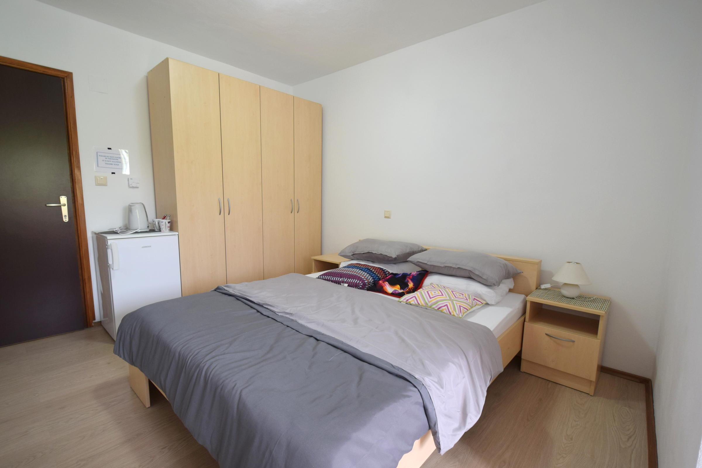 Room with balcony Rasopasno, Krk (S-21325-f) Room with balcony Rasopasno, Krk (S-21325-f)