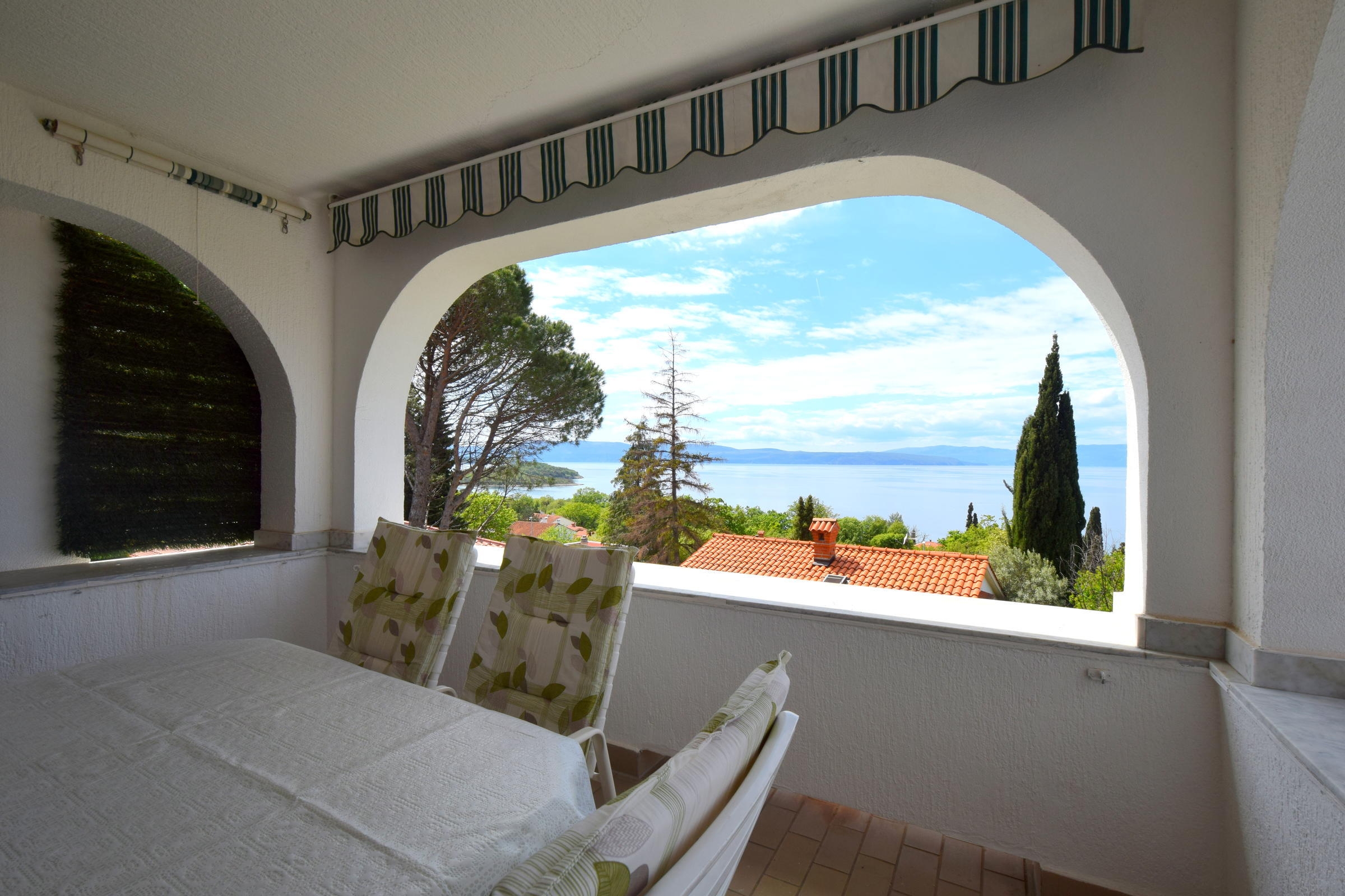 Two bedroom apartment with terrace and sea view Njivice (Krk) (A-21326-a) Two bedroom apartment with terrace and sea view Njivice (Krk) (A-21326-a)