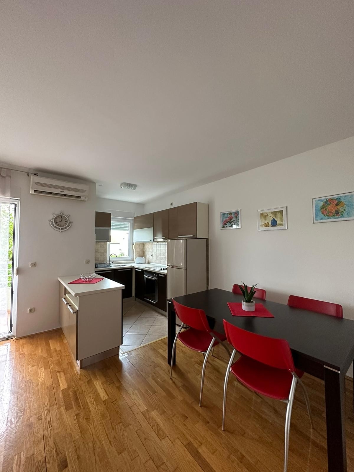 One bedroom apartment with balcony and sea view Promajna, Makarska  A-a