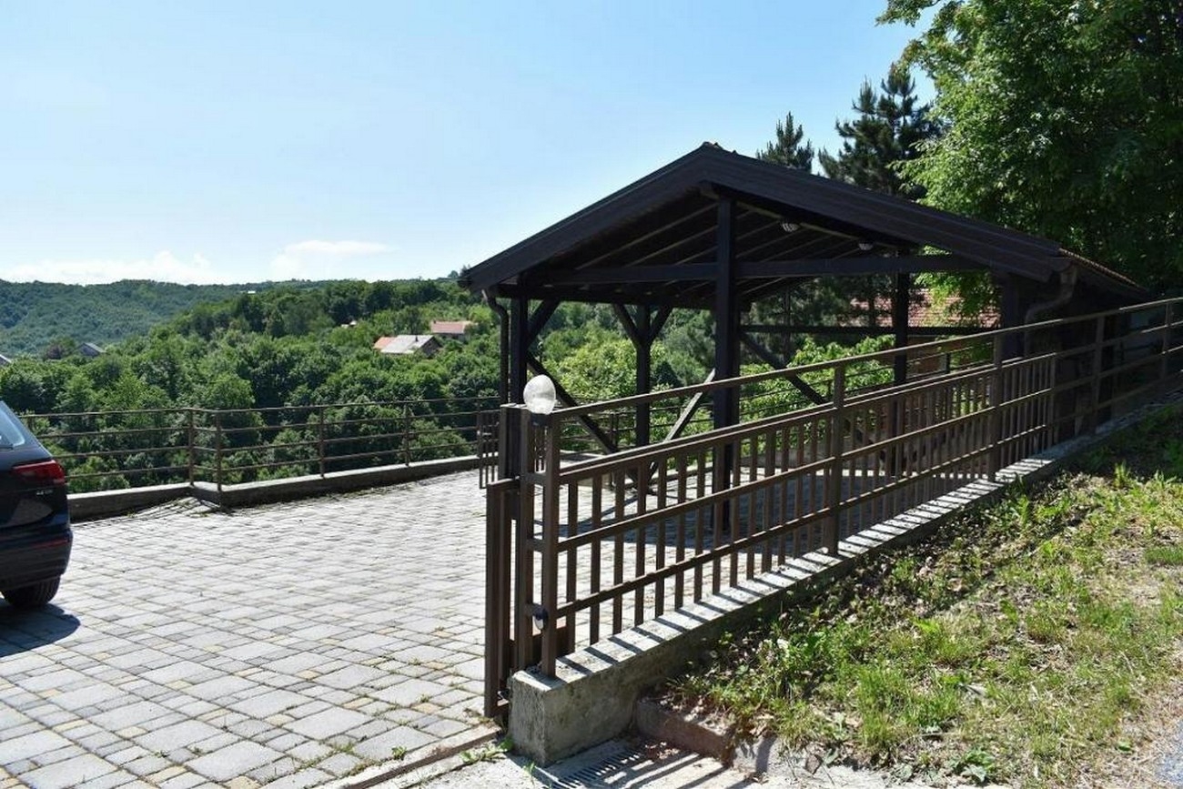 Štirisobna hiša S teraso Samobor, Prigorje  K