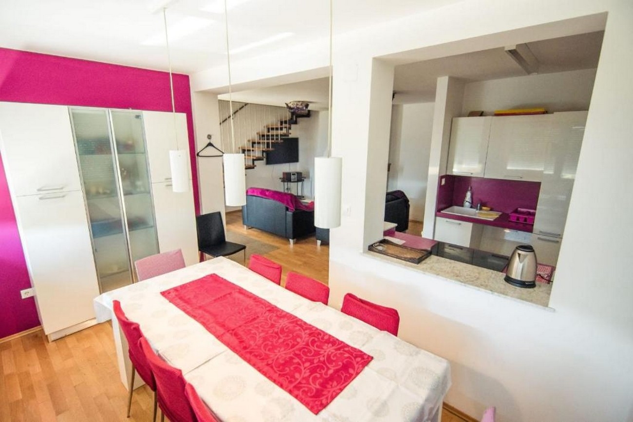 Four-bedroom house with terrace Samobor, Prigorje  K