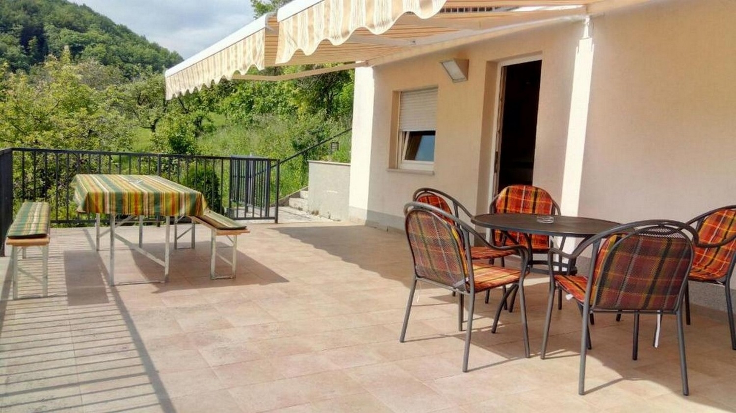 Four-bedroom house with terrace Samobor, Prigorje  K