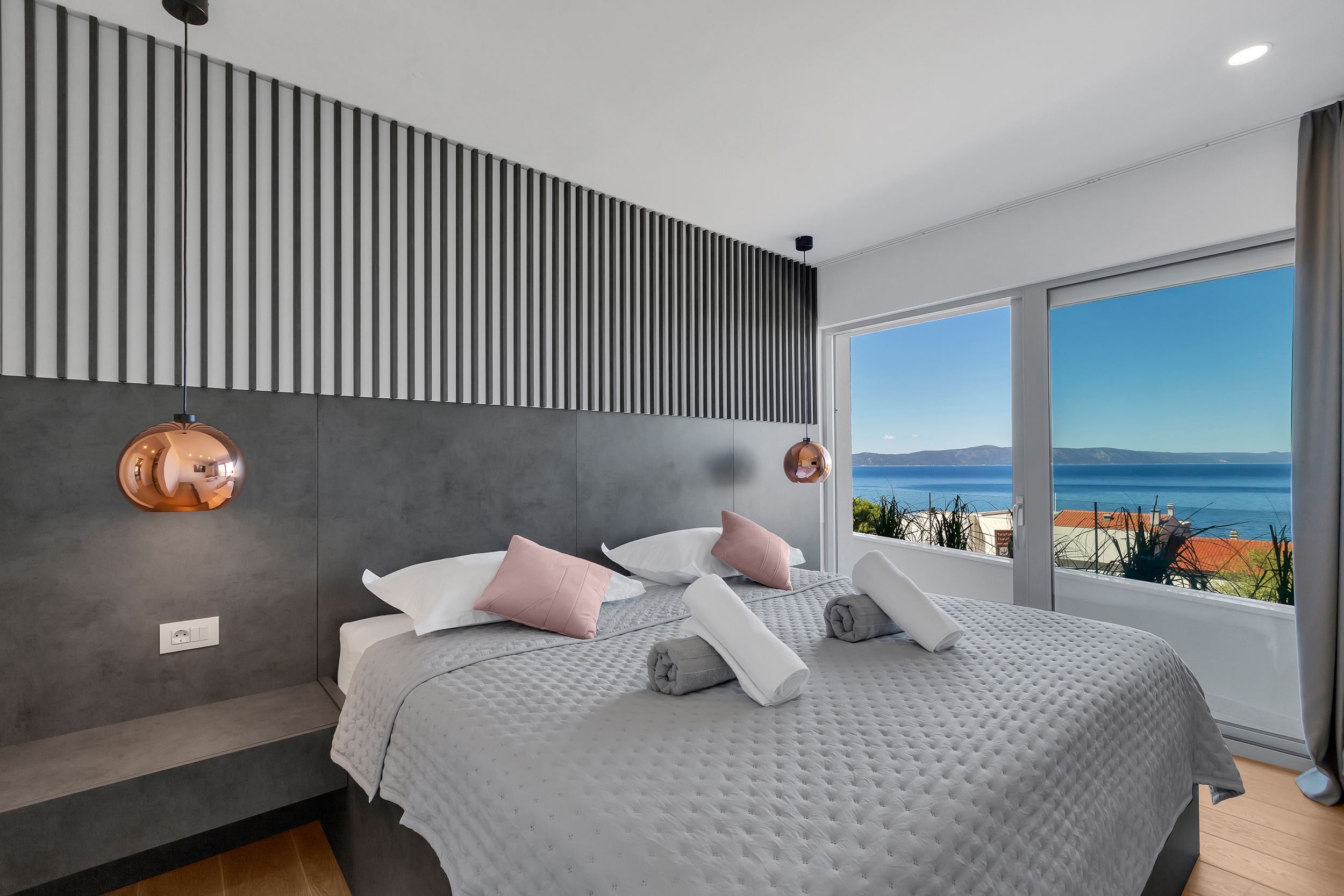 Two bedroom apartment with terrace and sea view Drašnice, Makarska  A-a