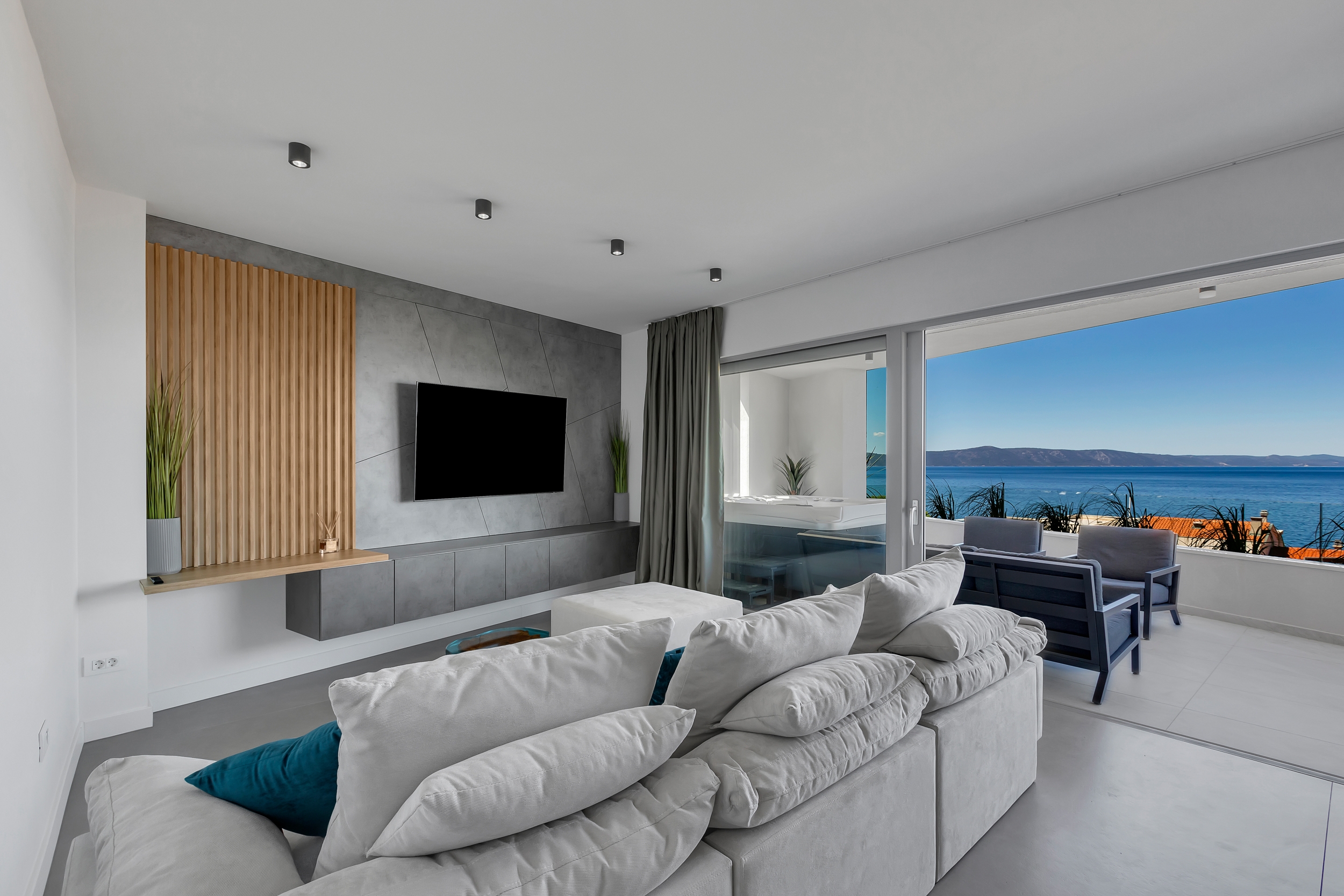 Two bedroom apartment with terrace and sea view Drašnice, Makarska  A-a