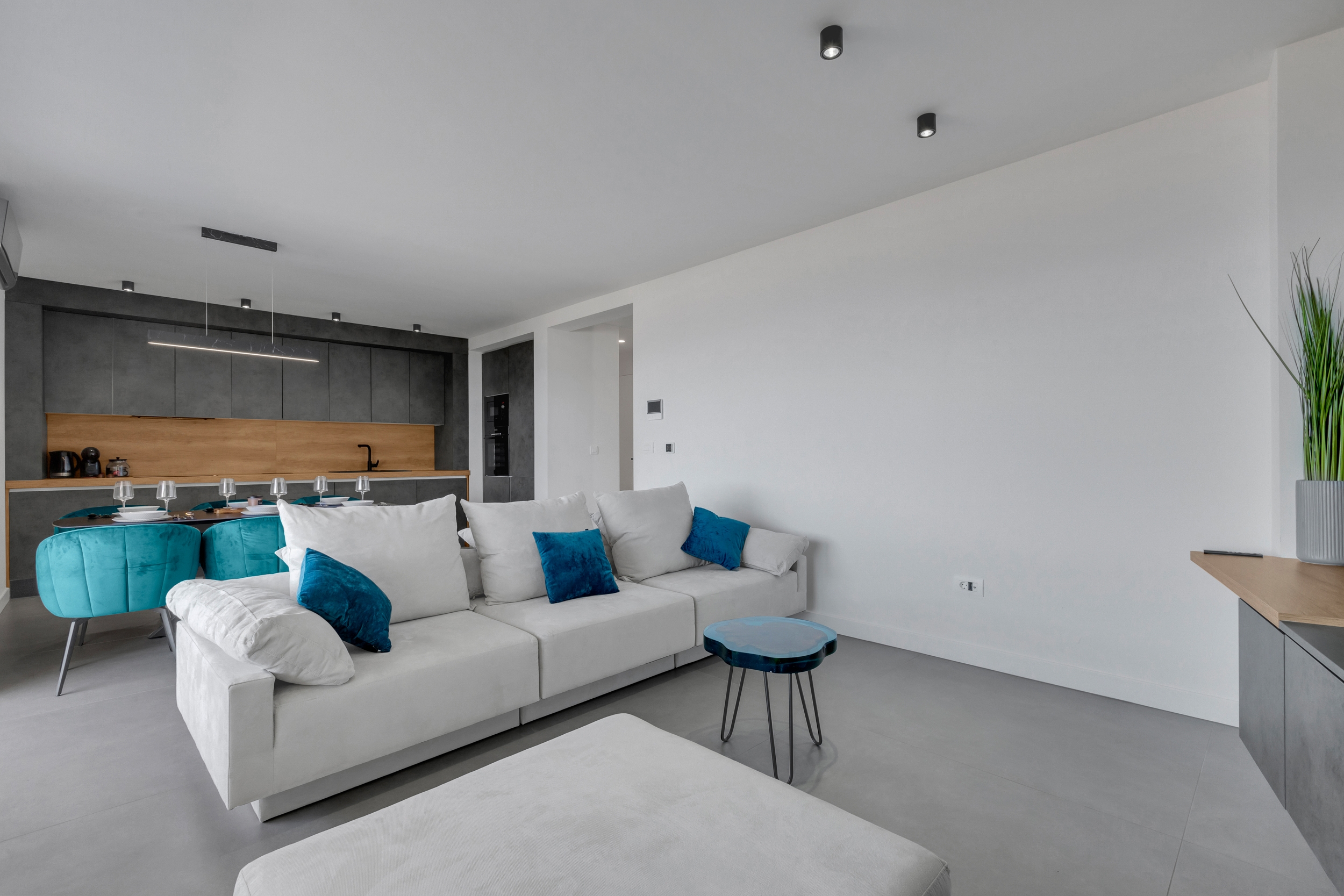Two bedroom apartment with terrace and sea view Drašnice, Makarska  A-a