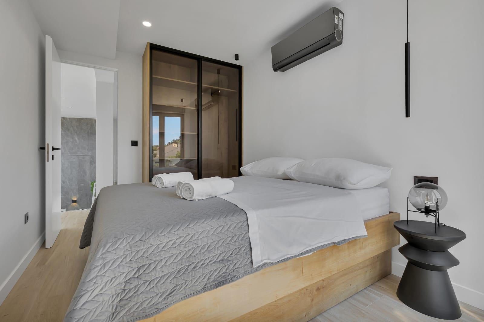 Four bedroom apartment with terrace and sea view Drašnice, Makarska  A-b