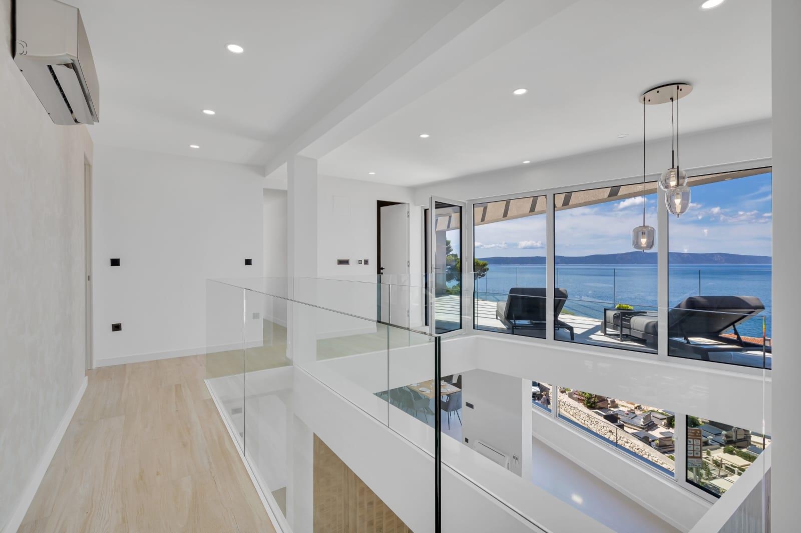 Four bedroom apartment with terrace and sea view Drašnice, Makarska  A-b