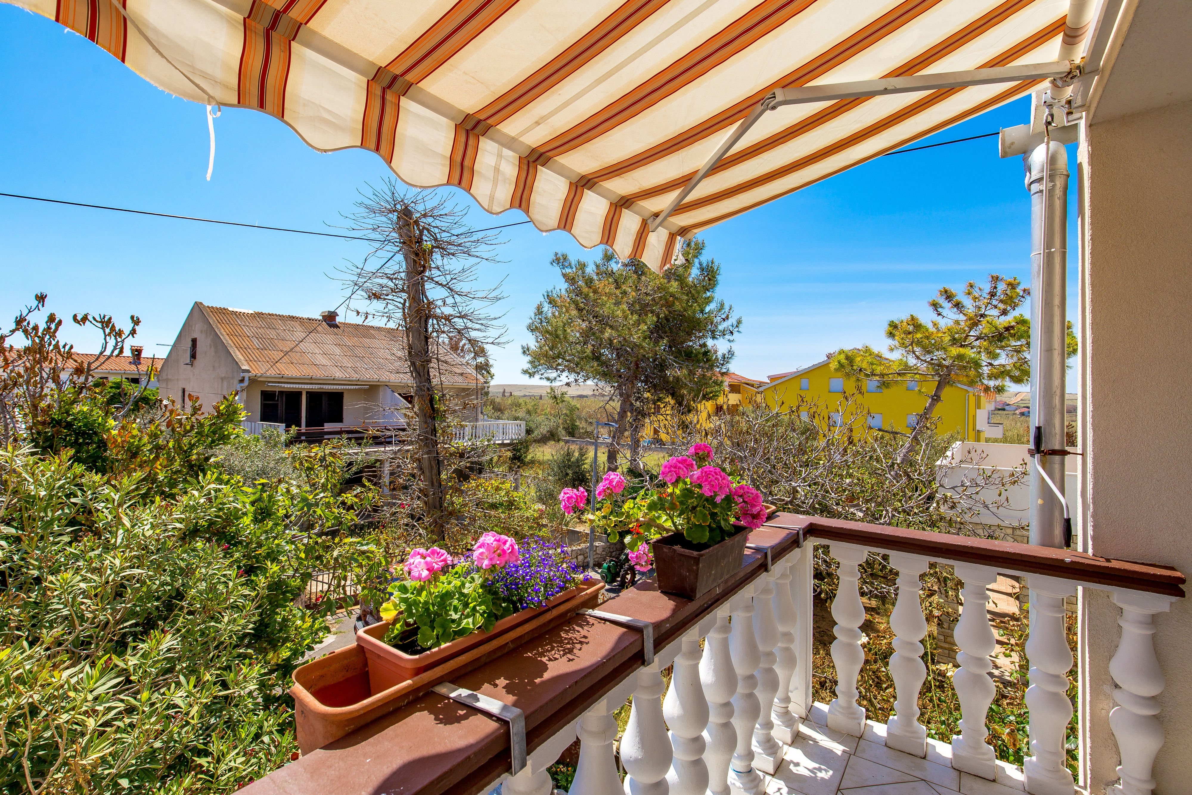 Two bedroom apartment with terrace Povljana, Pag  A-a
