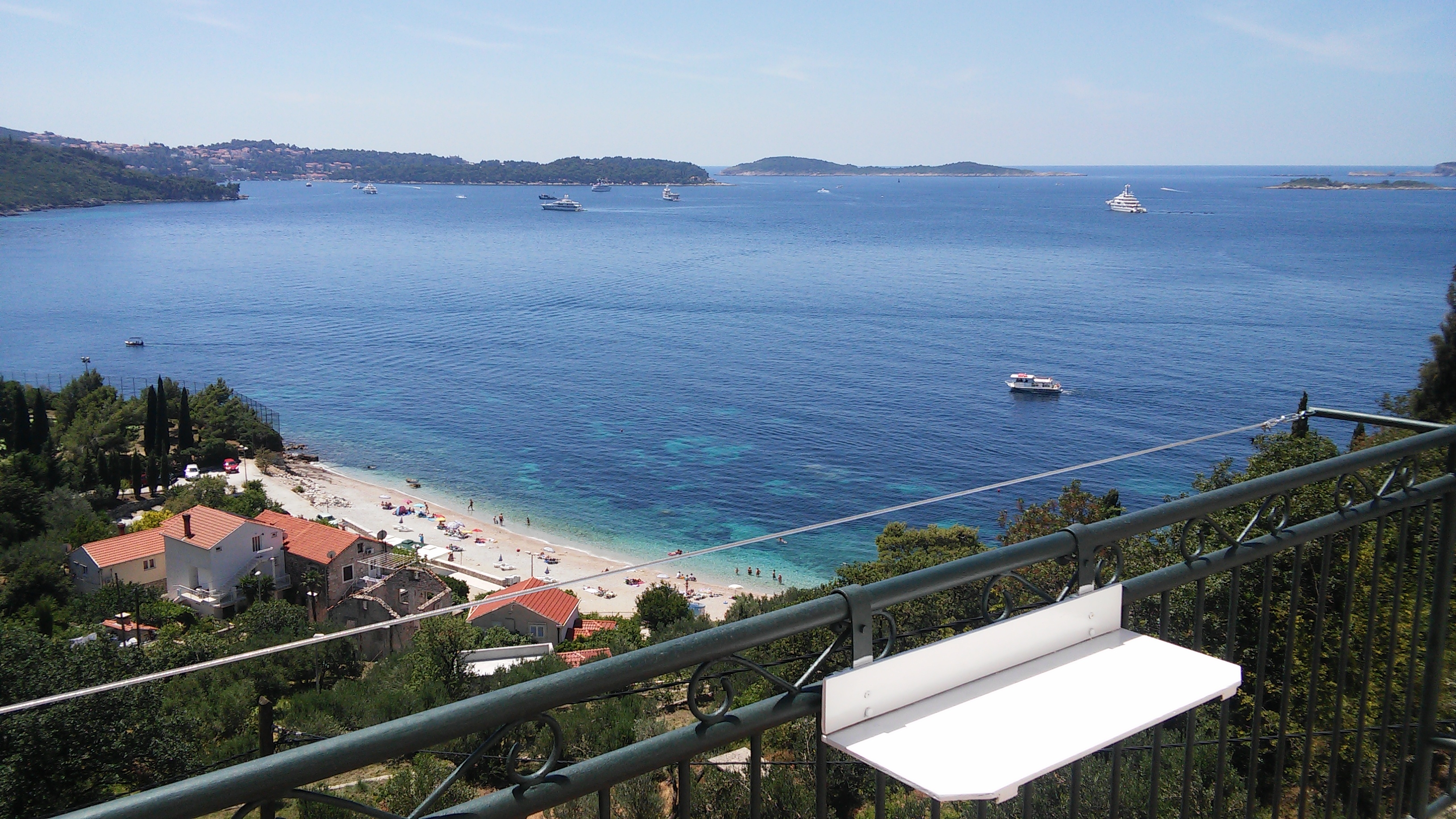 Two bedroom apartment with balcony and sea view Plat, Dubrovnik  A-b