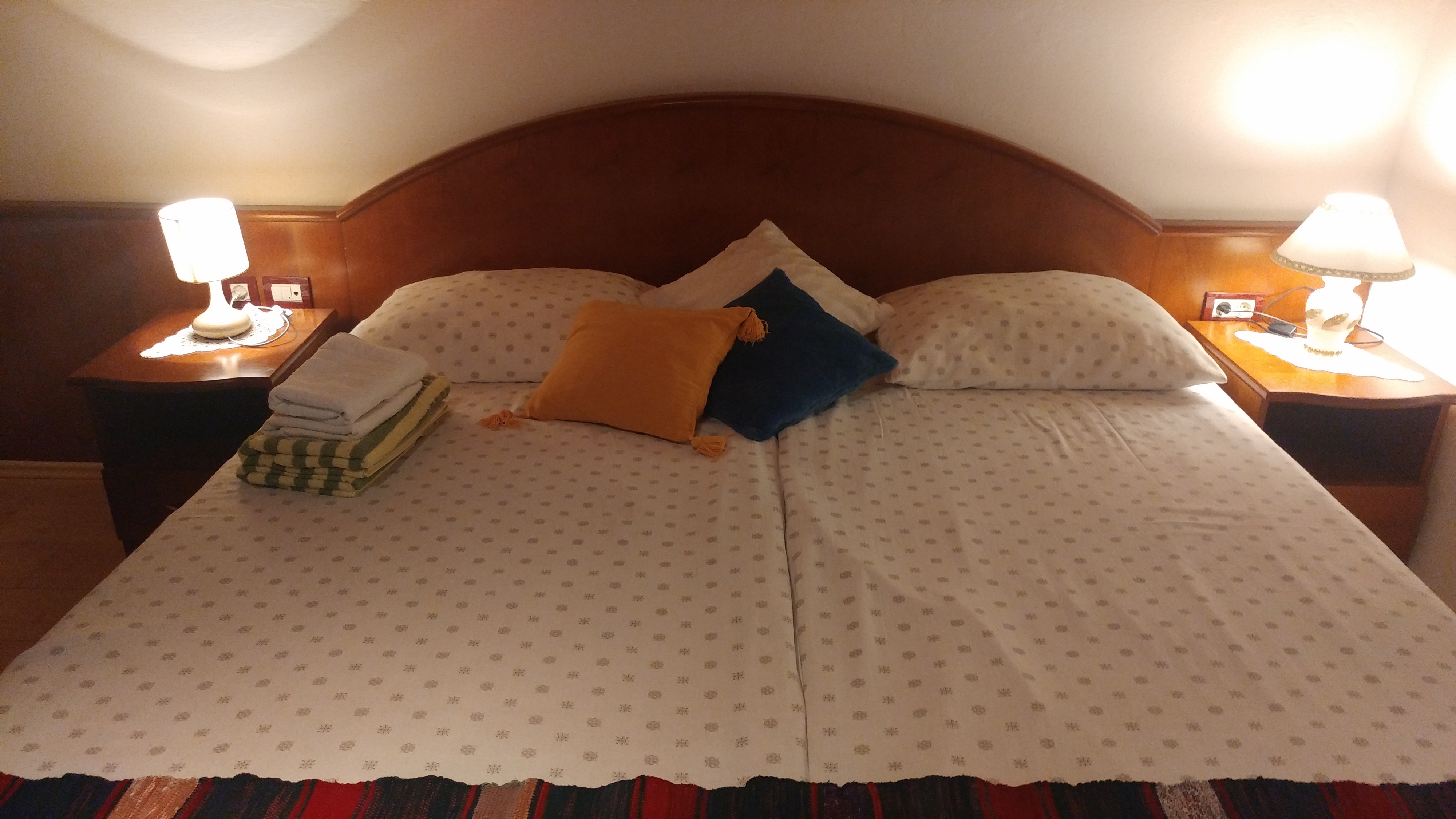 Two bedroom apartment with balcony and sea view Plat, Dubrovnik  A-b
