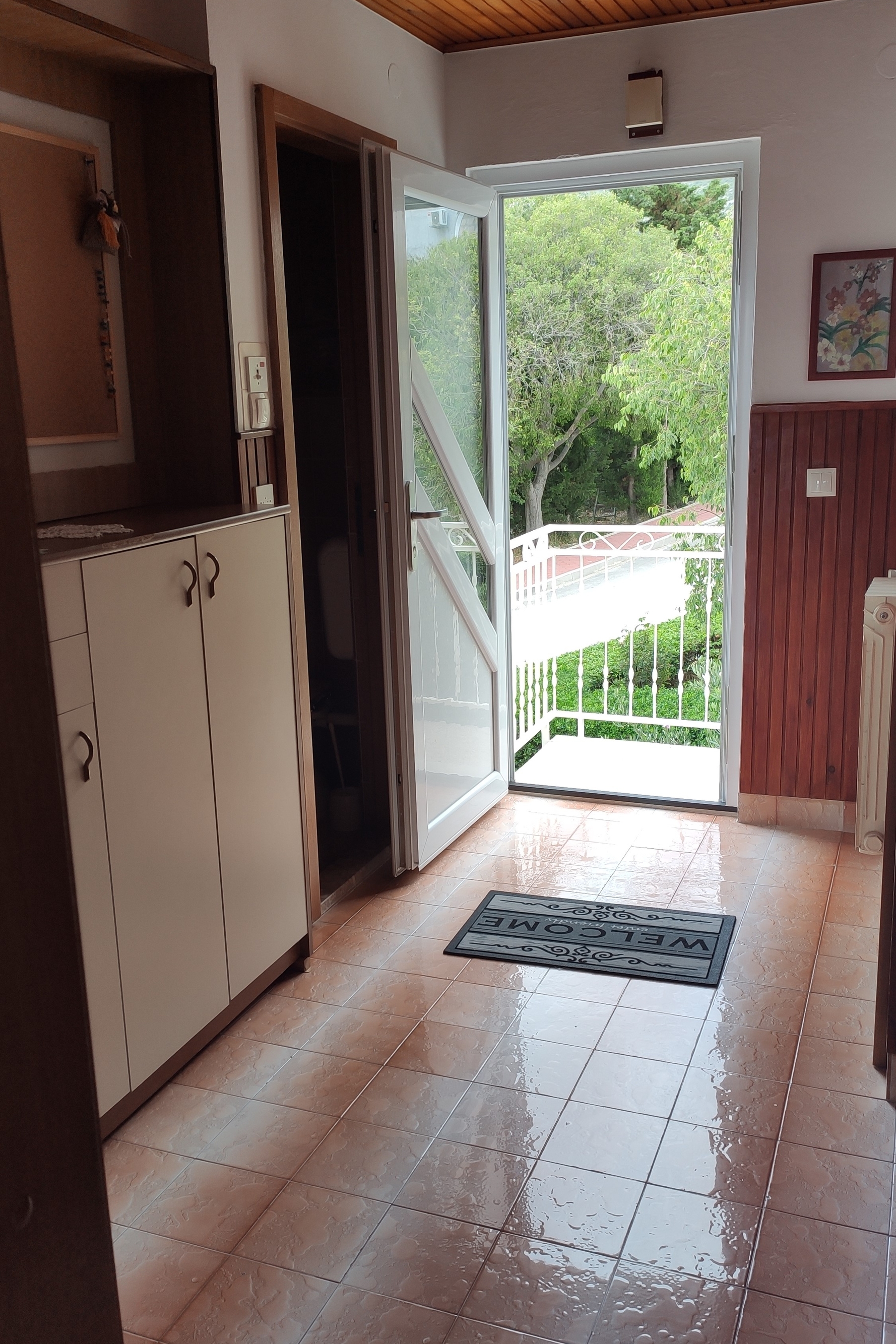 Two bedroom apartment with balcony and sea view Plat, Dubrovnik  A-b