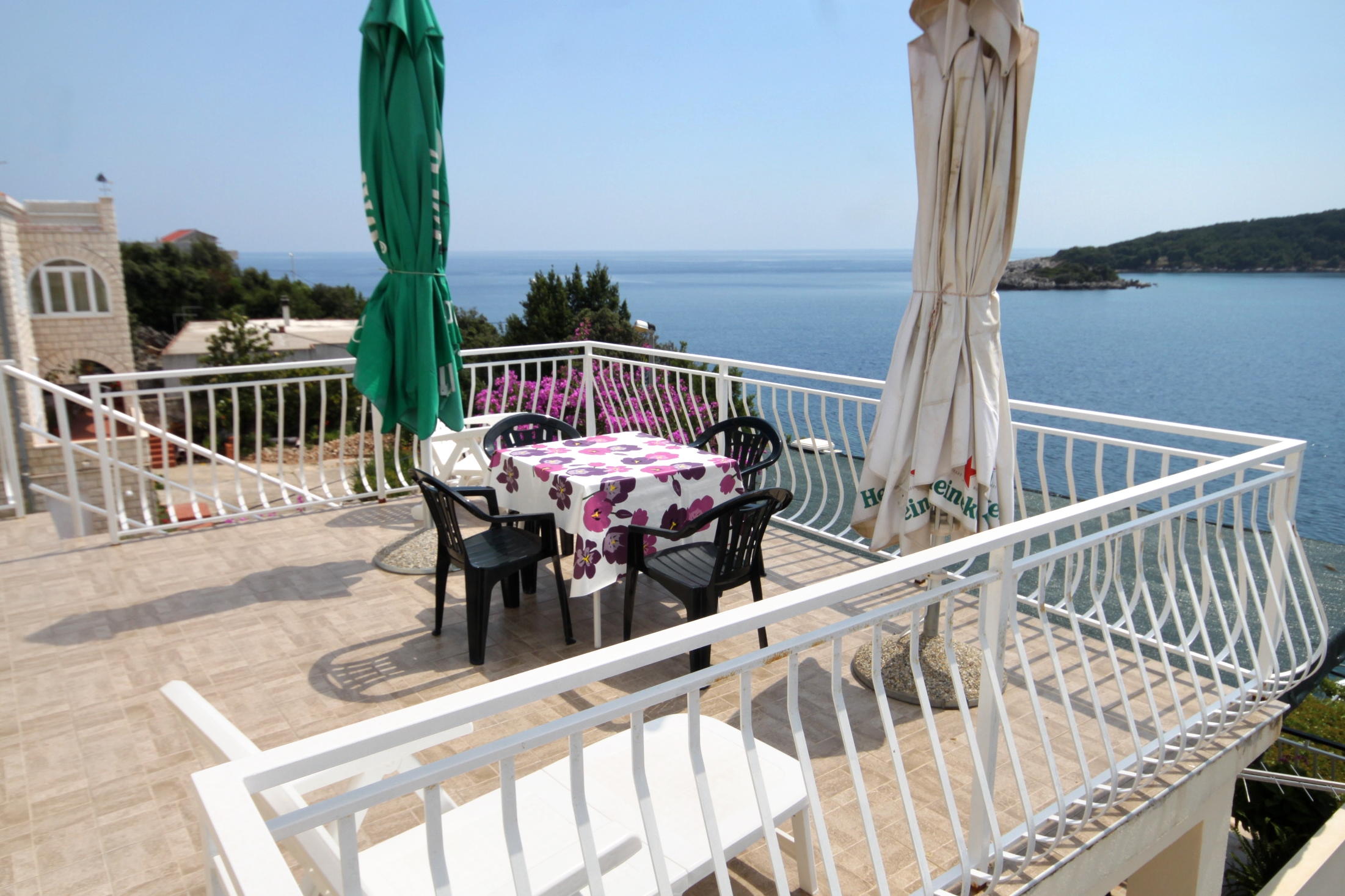 Two bedroom apartment near beach Molunat, Dubrovnik  A-b