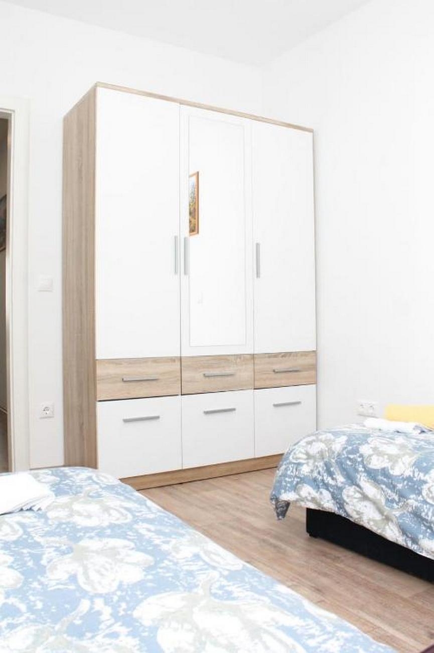 Two bedroom apartment with balcony and sea view Kaštel Kambelovac, Kaštela  A-a