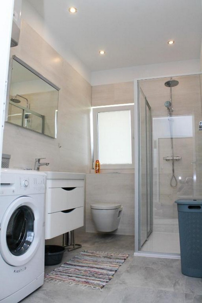 Two bedroom apartment with balcony and sea view Kaštel Kambelovac, Kaštela  A-c