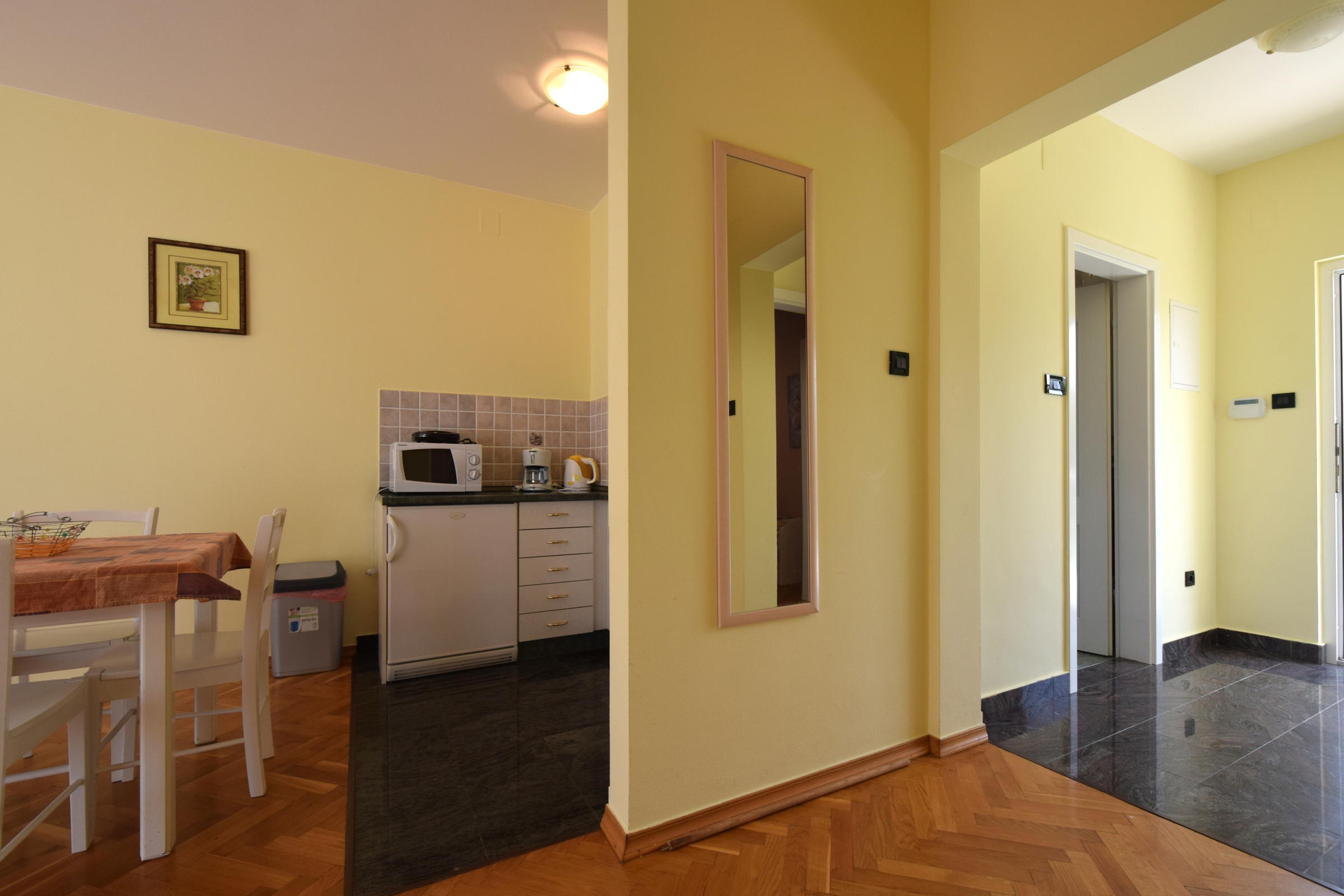Two bedroom apartment with balcony Malinska, Krk  A-a