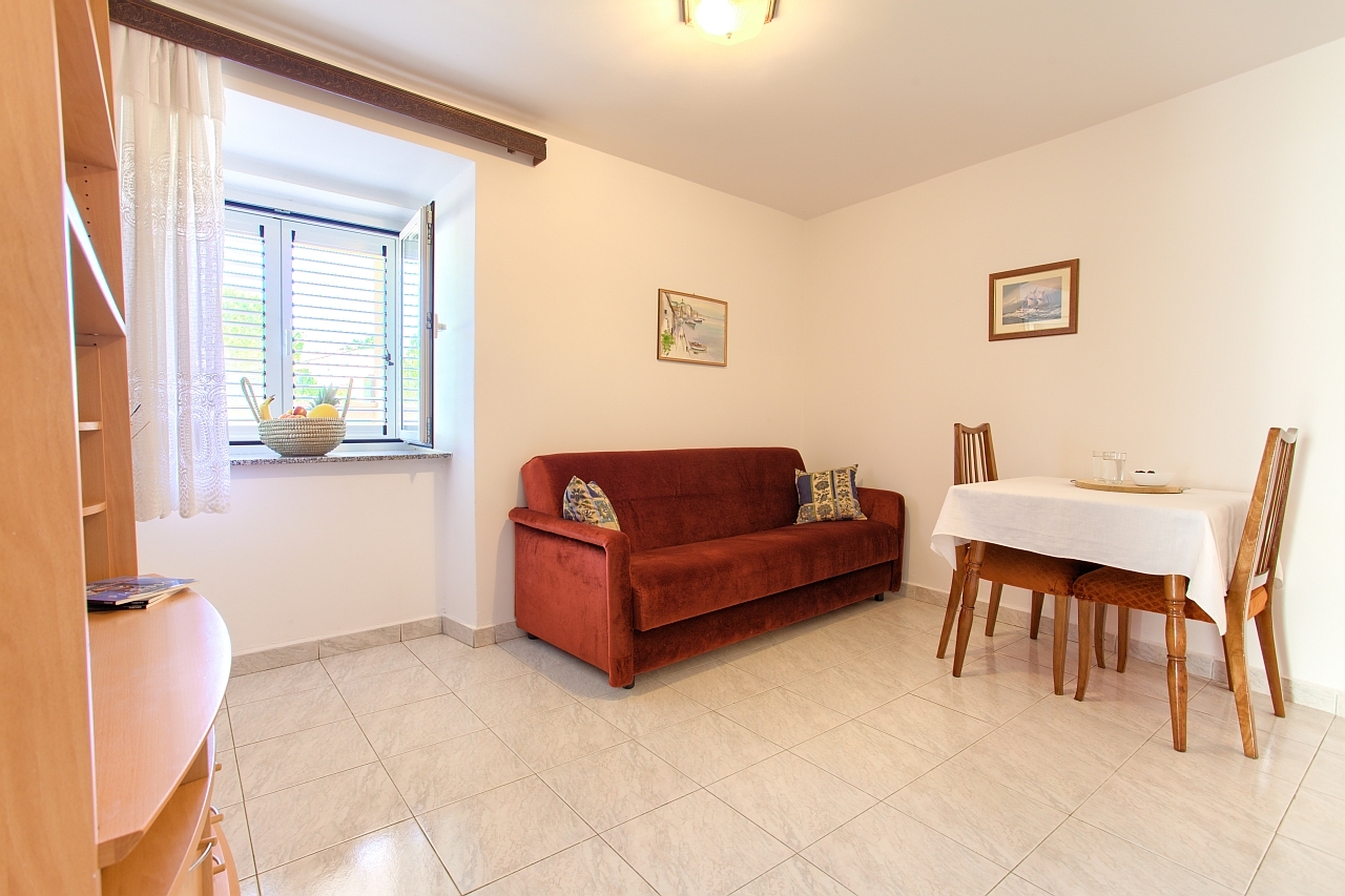 One bedroom apartment with terrace Vantačići, Krk (A-21375-a)