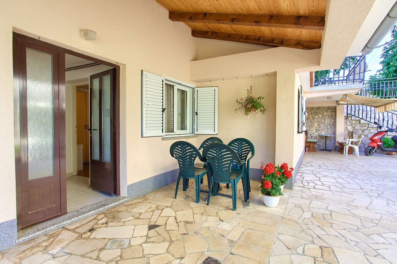 One bedroom apartment with terrace Vantačići, Krk  A-a