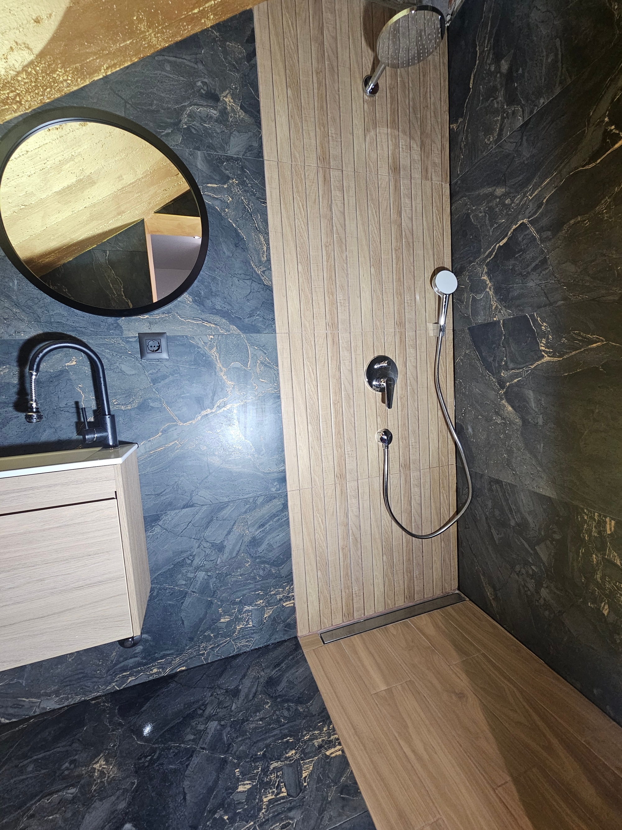 Comfortable and spacious house with terrace Solin, Split  K
