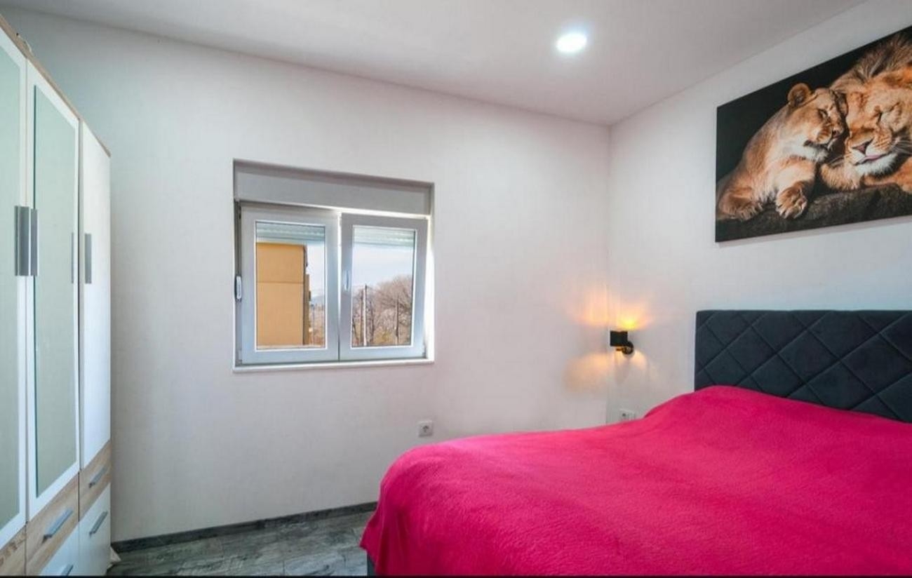 Comfortable and spacious house with terrace Solin, Split  K