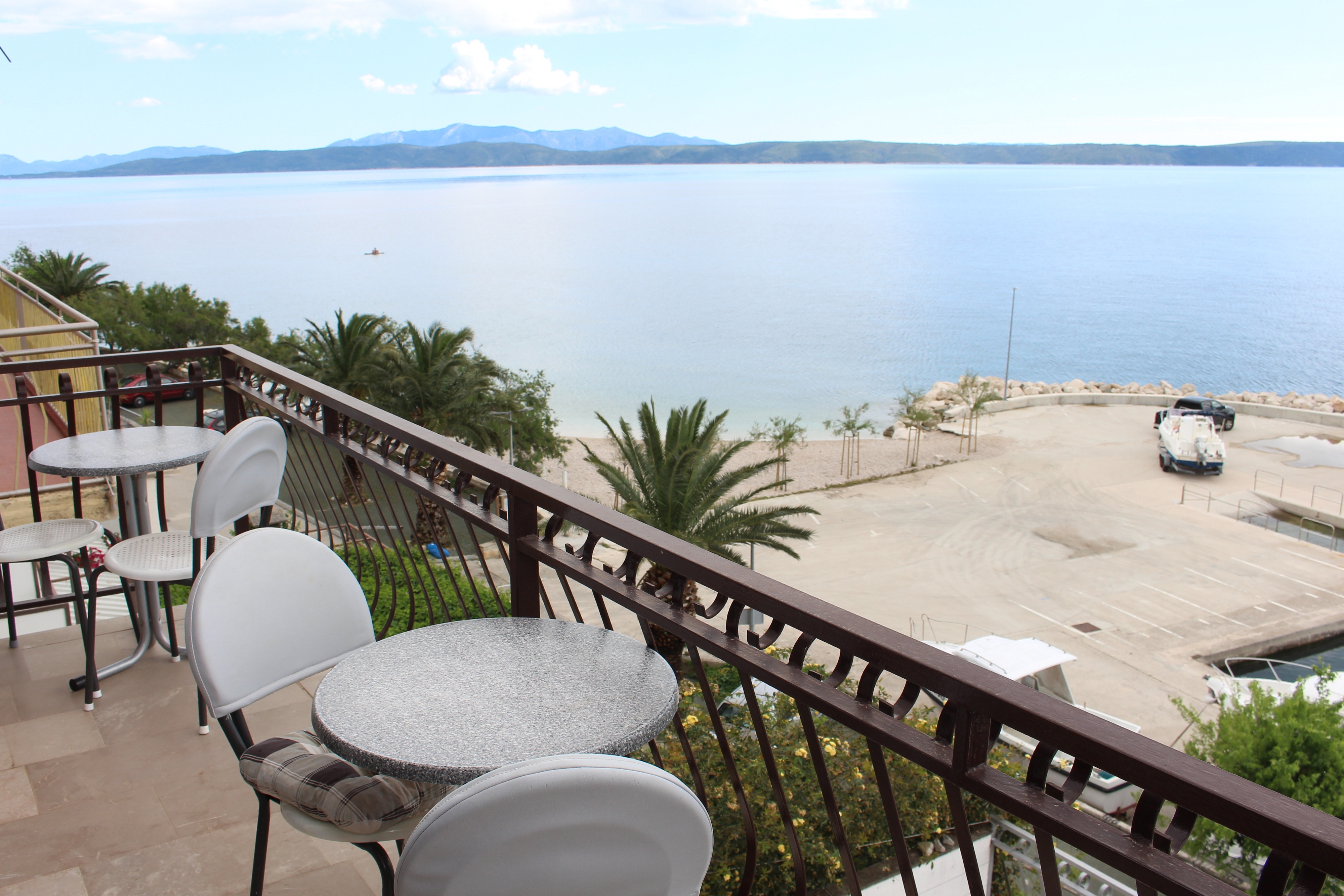 Two bedroom apartment near beach Podgora, Makarska  A-a