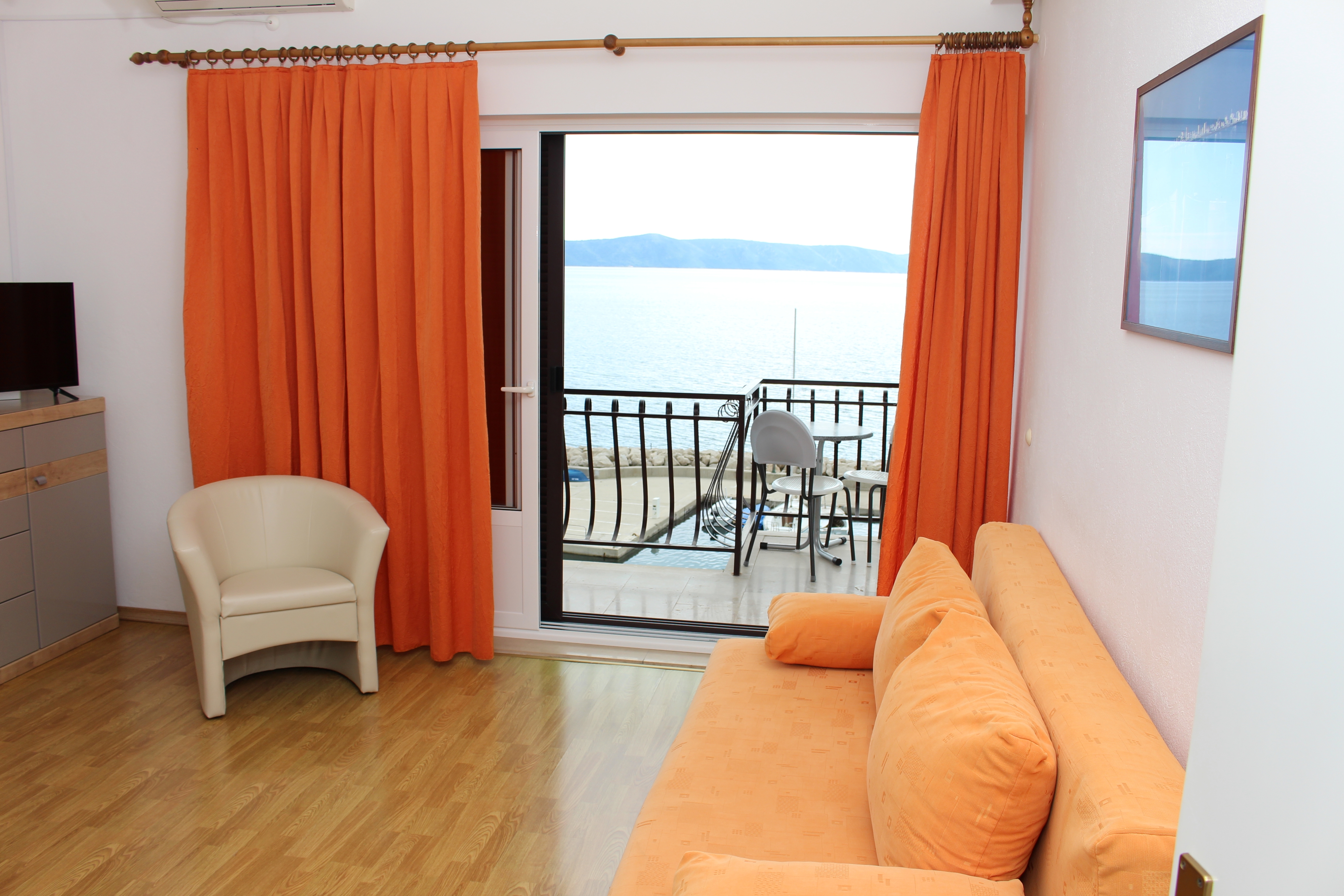 Two bedroom apartment near beach Podgora, Makarska (A-21378-a)