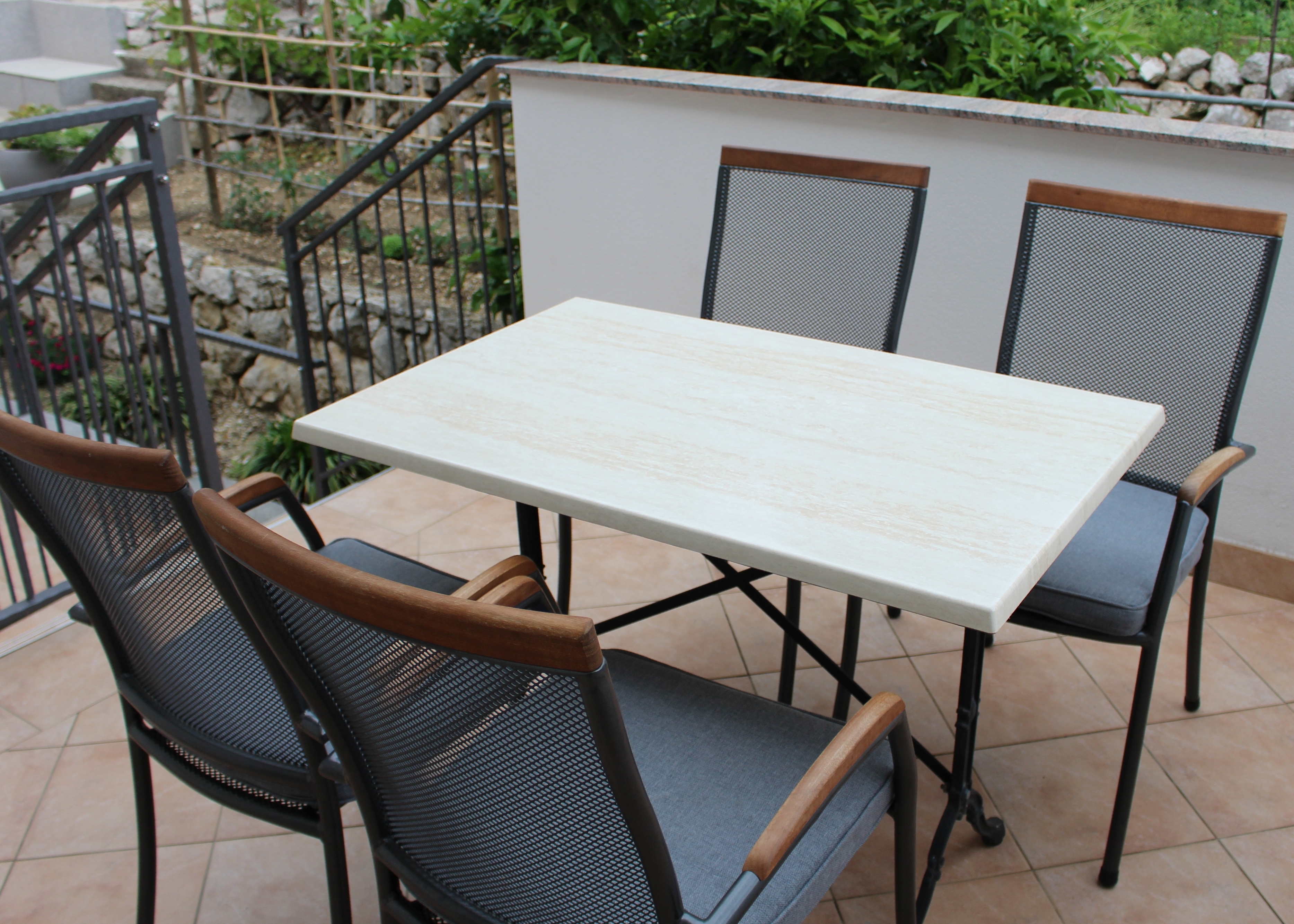 Two bedroom apartment near beach Podgora, Makarska  A-a