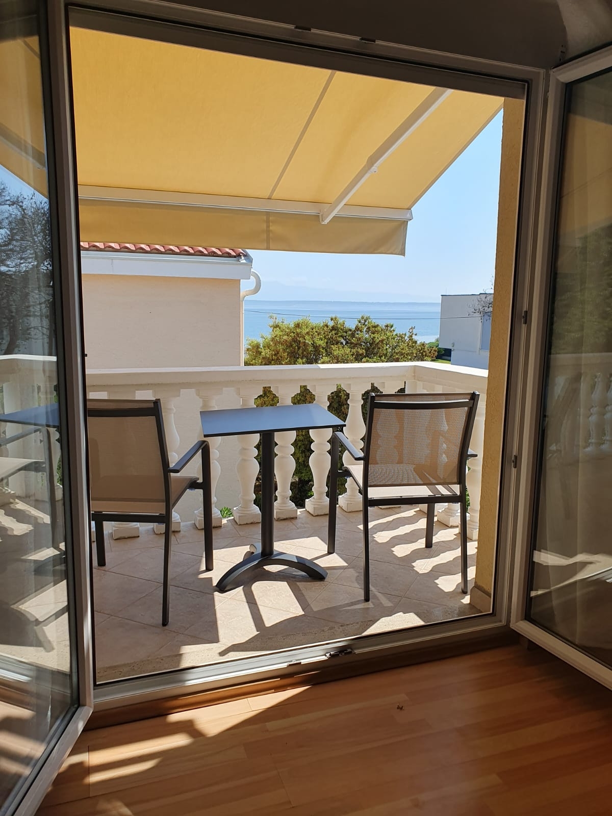 Three bedroom apartment near beach Sušica, Ugljan  A-a