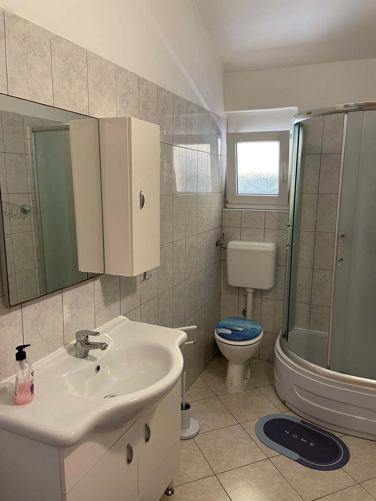 Three bedroom apartment near beach Sušica, Ugljan  A-a