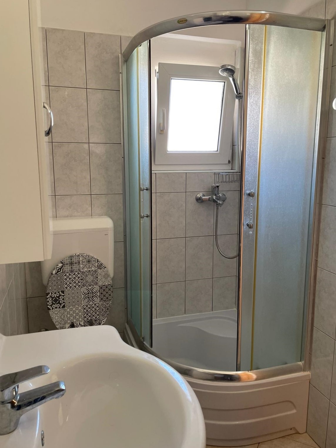 Three bedroom apartment near beach Sušica, Ugljan  A-a