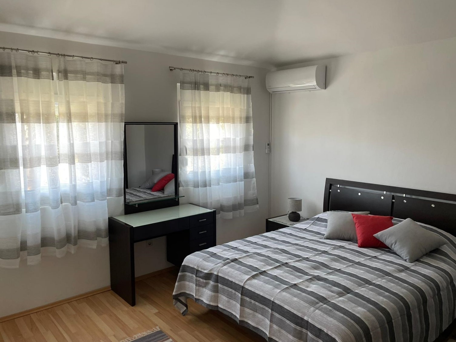 Three bedroom apartment near beach Sušica, Ugljan (A-21389-a)