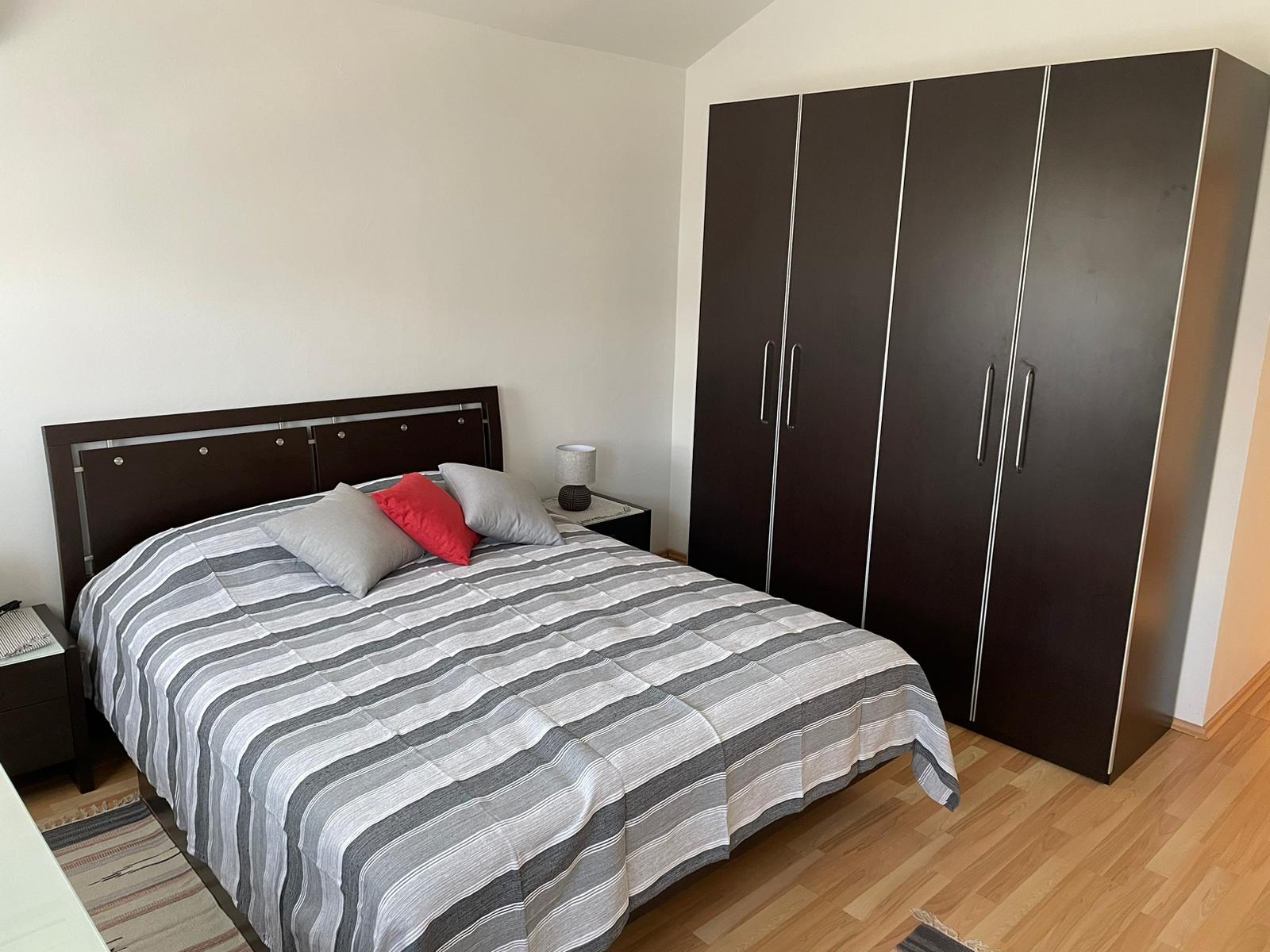 Three bedroom apartment near beach Sušica, Ugljan  A-a