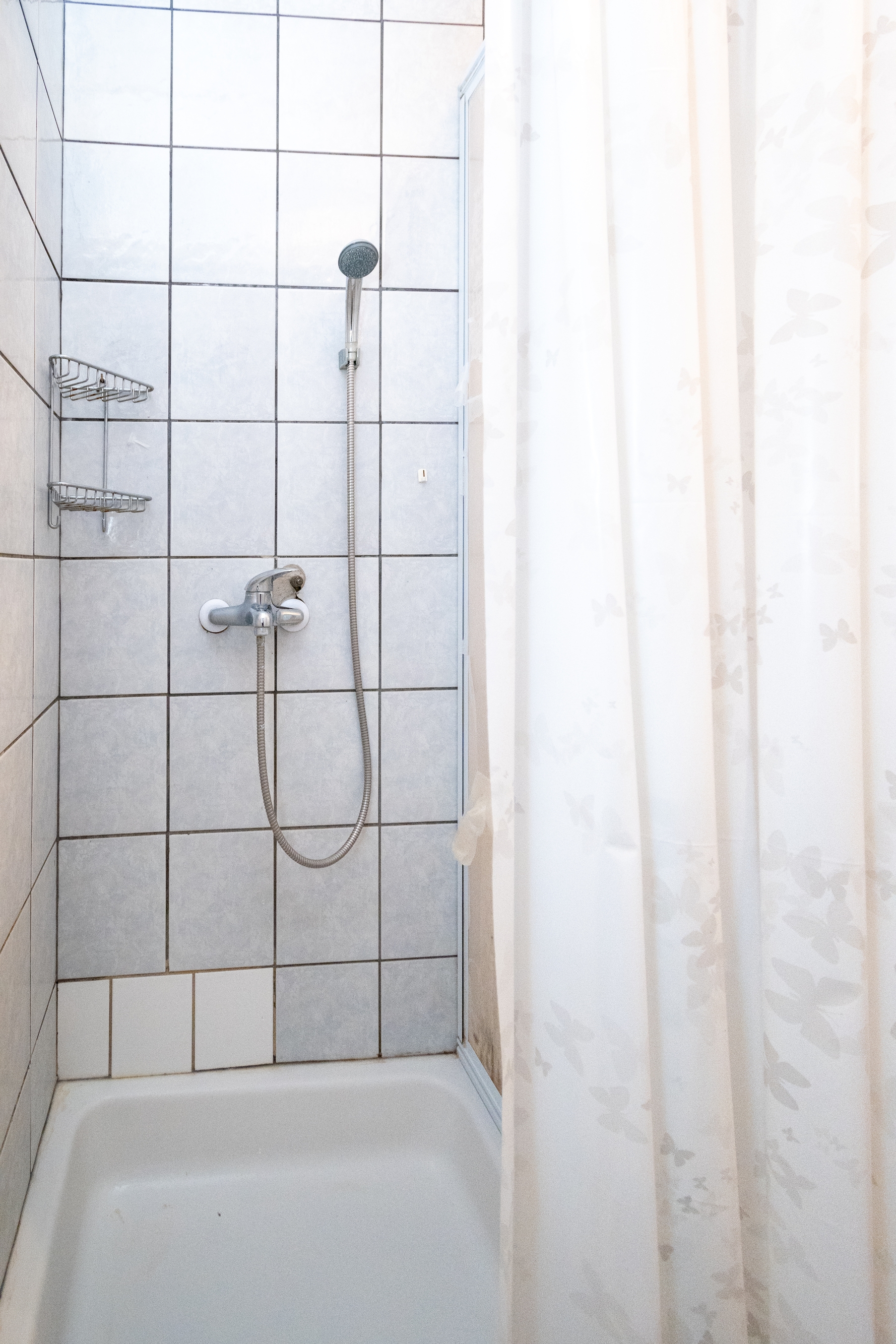 Comfortable and spacious apartment near beach Vir  A-a