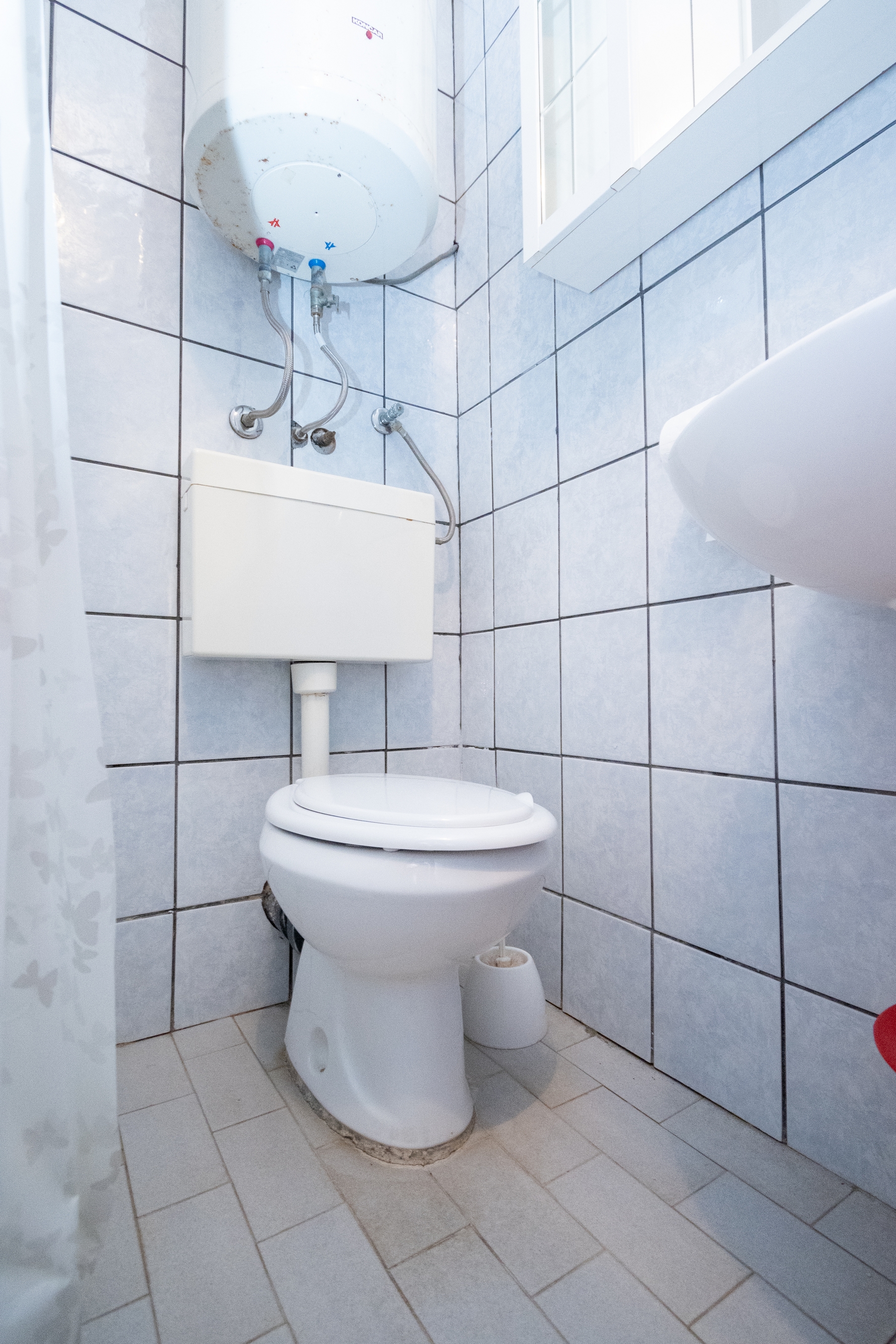 Comfortable and spacious apartment near beach Vir  A-a