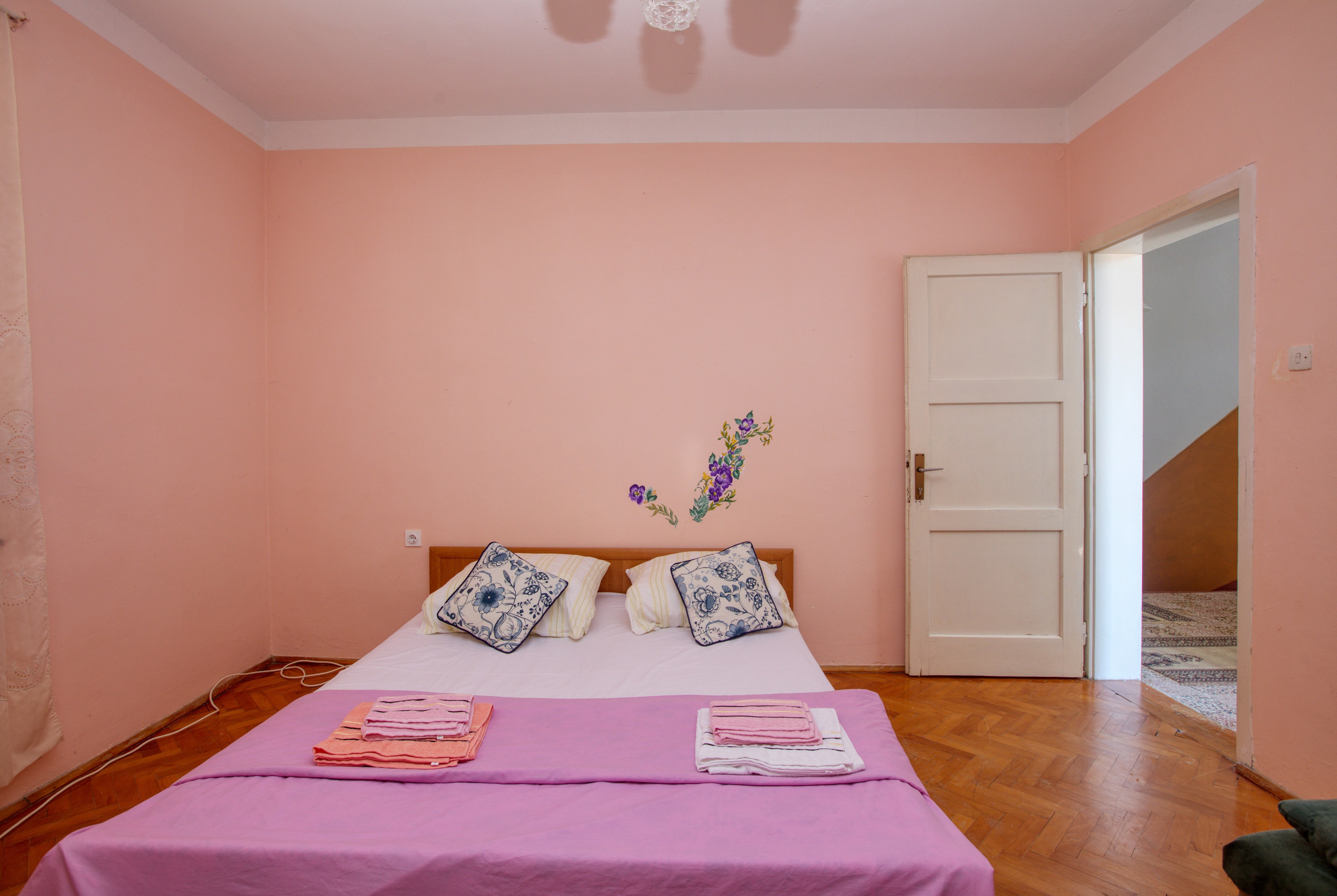 Three bedroom apartment with balcony Tisno, Murter  A-a