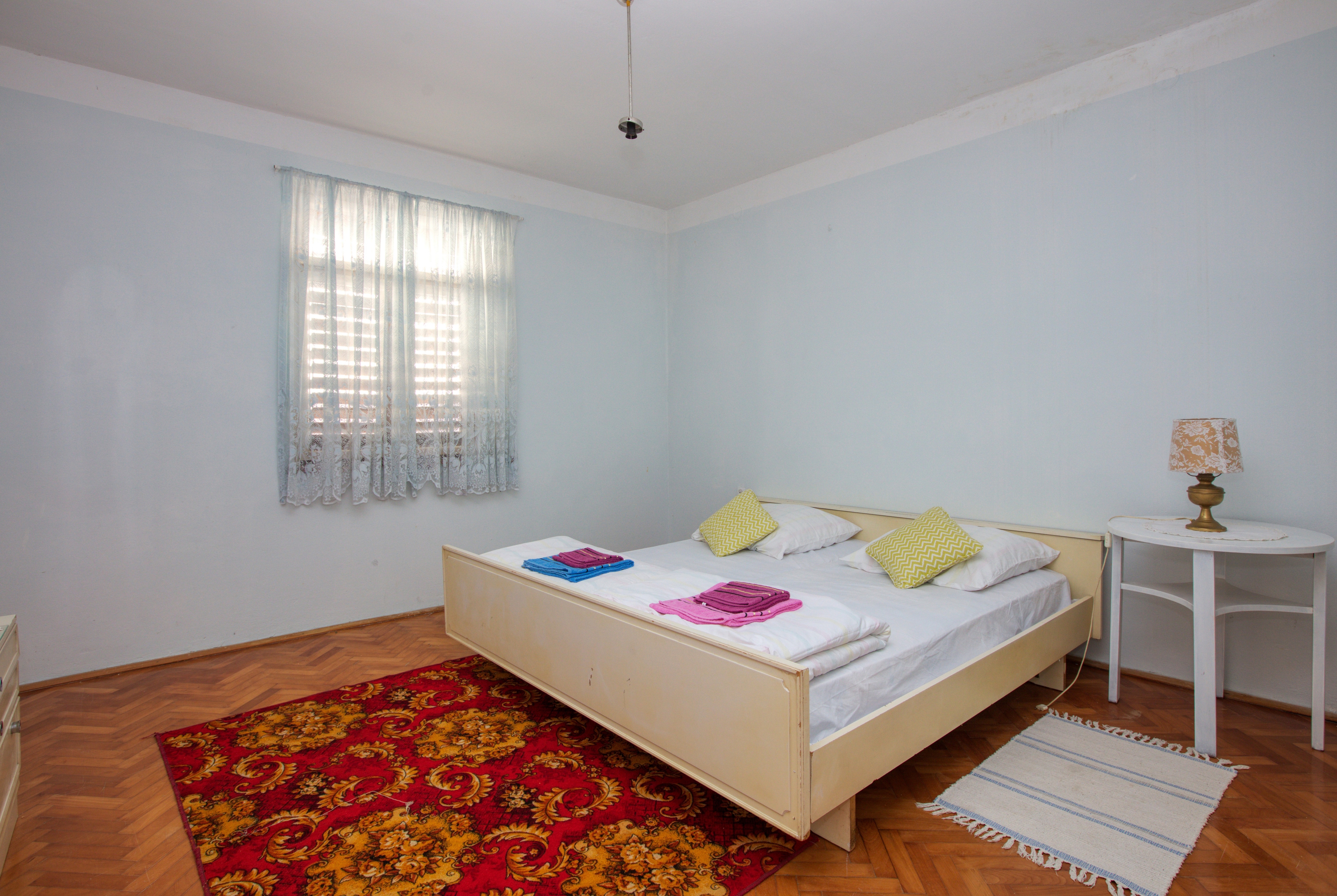 Three bedroom apartment with balcony Tisno, Murter  A-a
