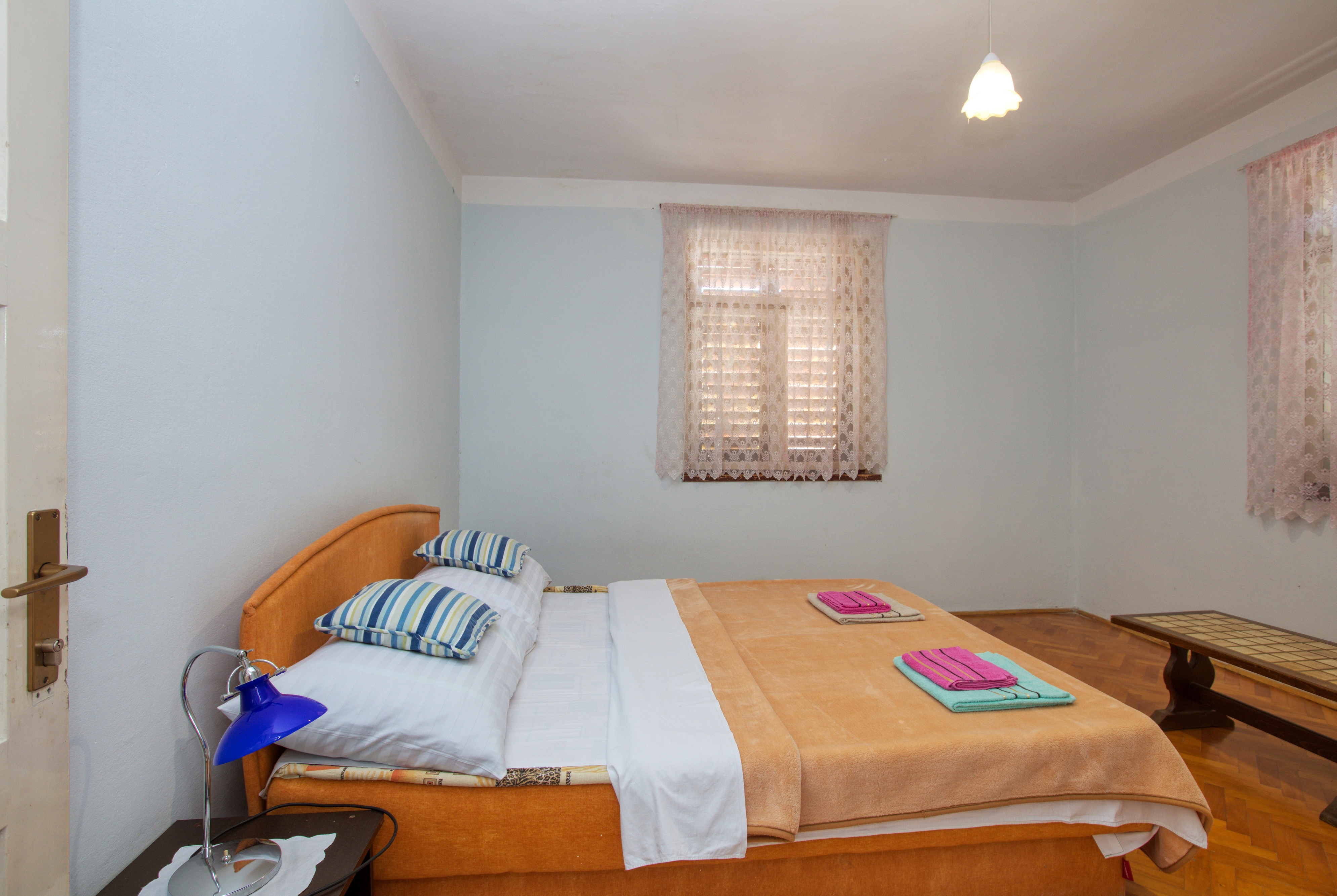 Three bedroom apartment with balcony Tisno, Murter  A-a