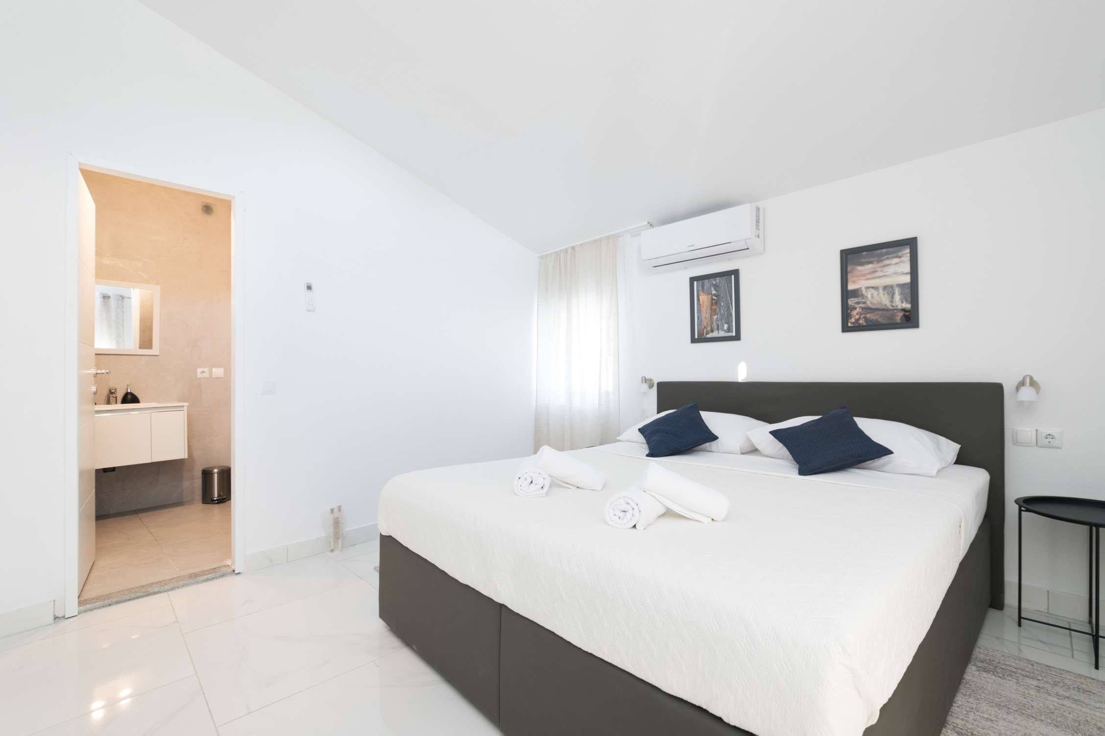 Comfortable and spacious house with terrace Zadar  K