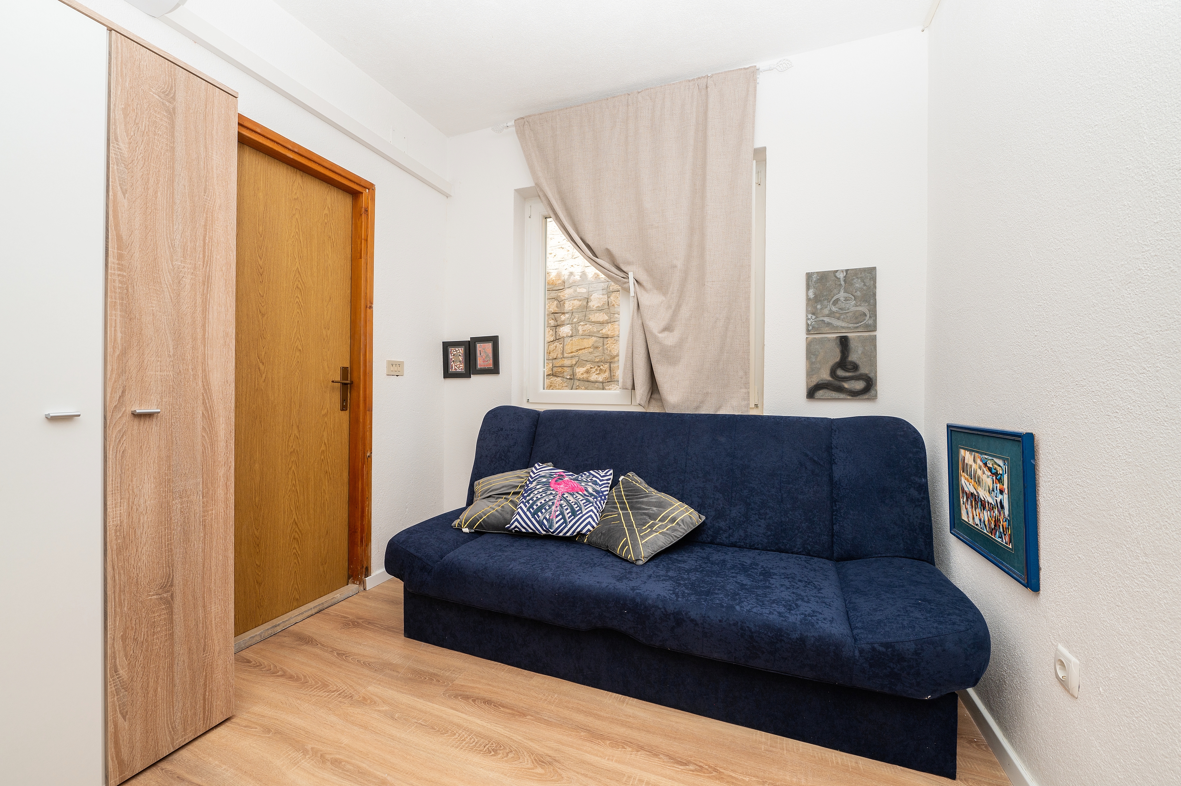 One bedroom apartment with air-conditioning Makarska (A-21425-a)