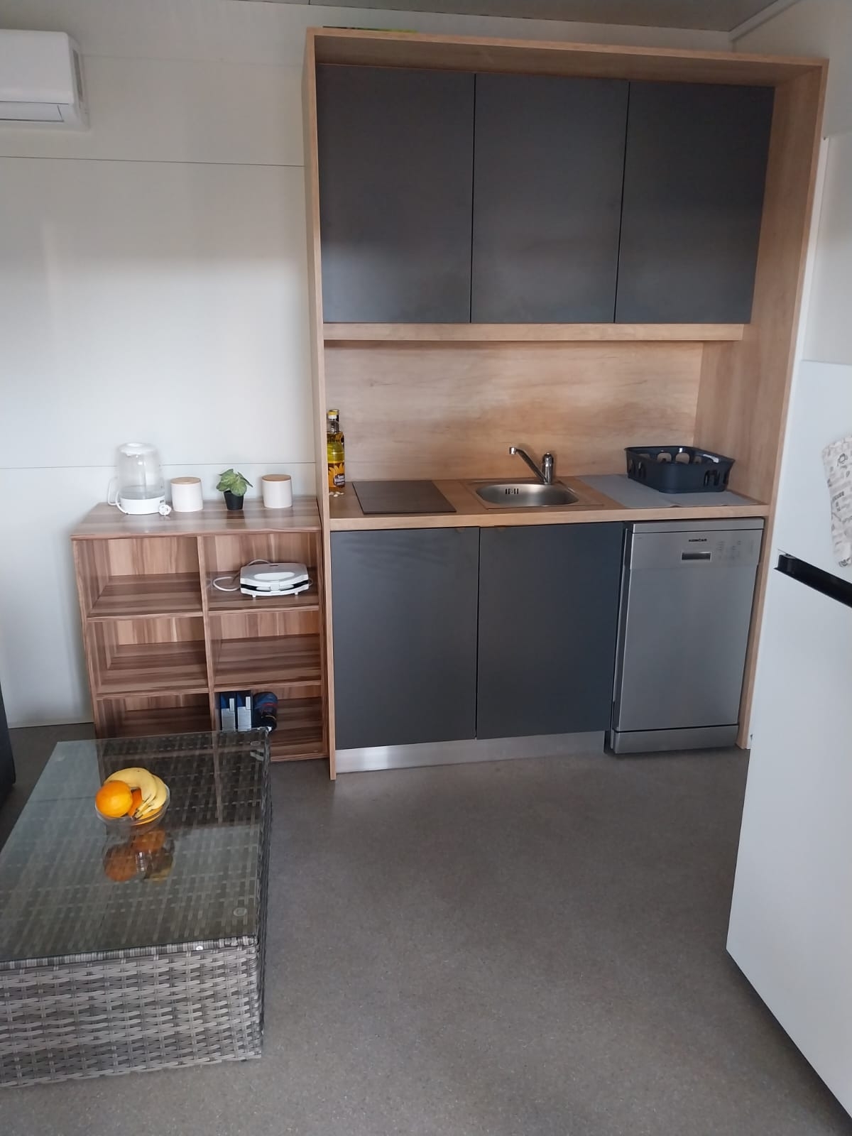 Dvosobna kuća s terasom Privlaka, Zadar  K